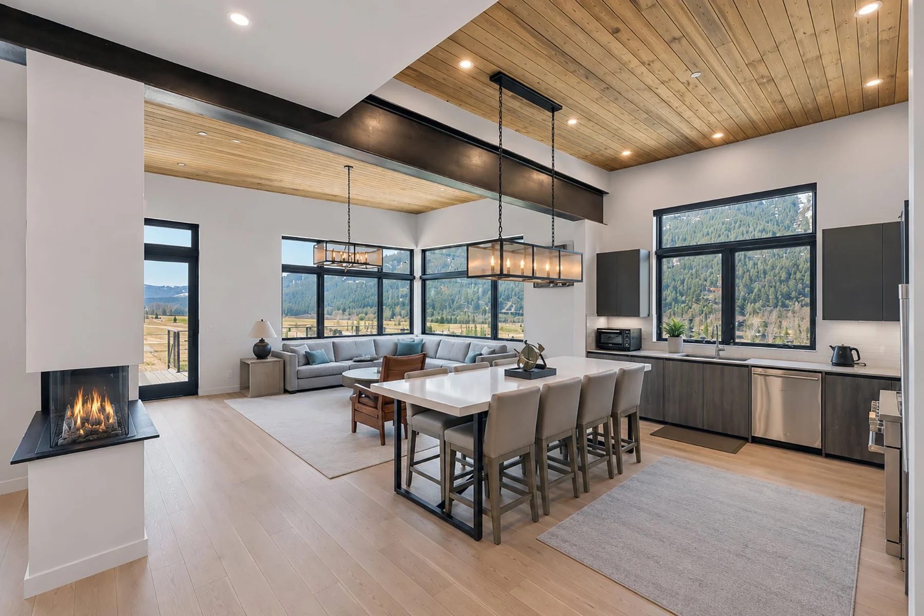 Kitchen-to-Living.jpg