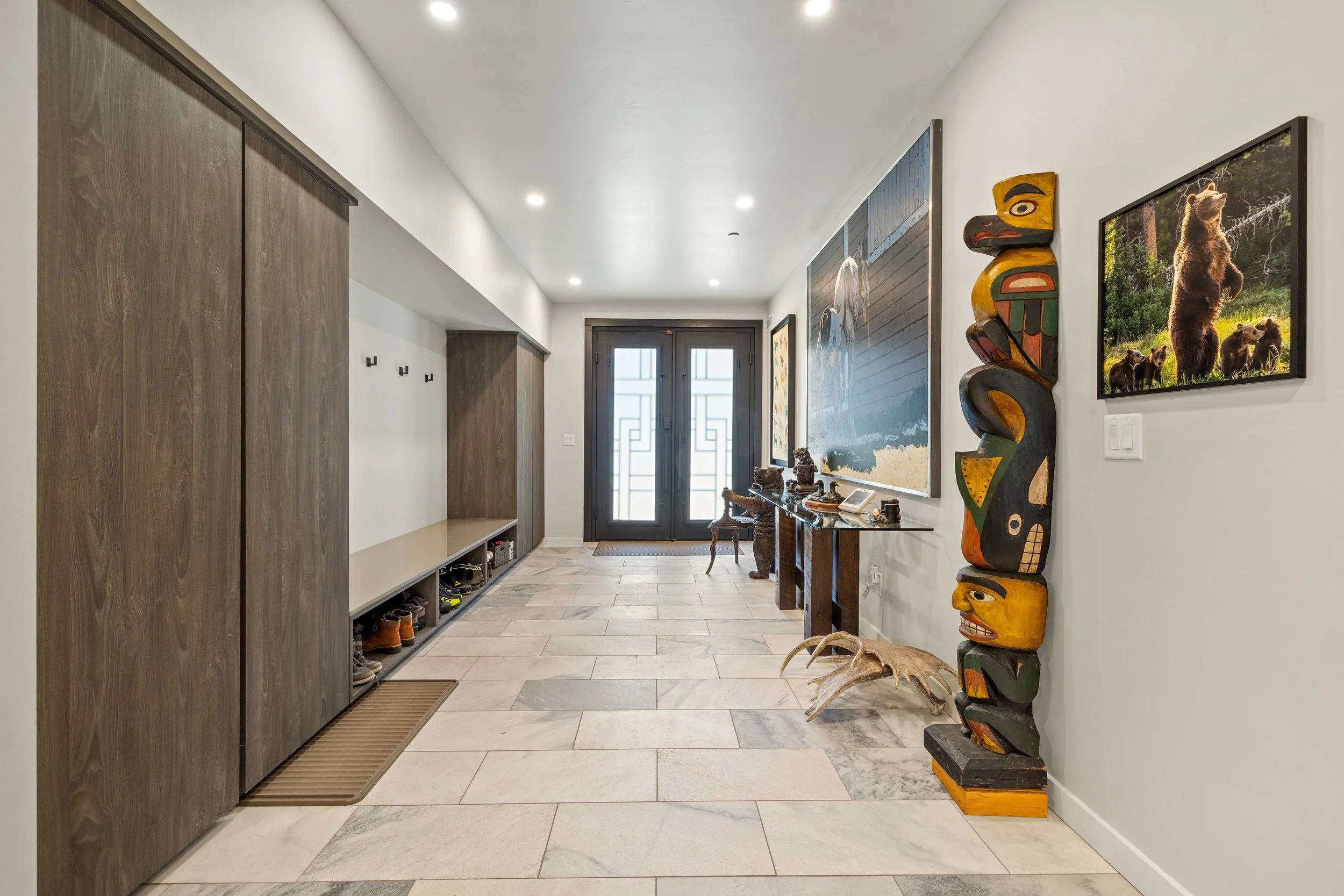 Mudroom / Entry from Driveway