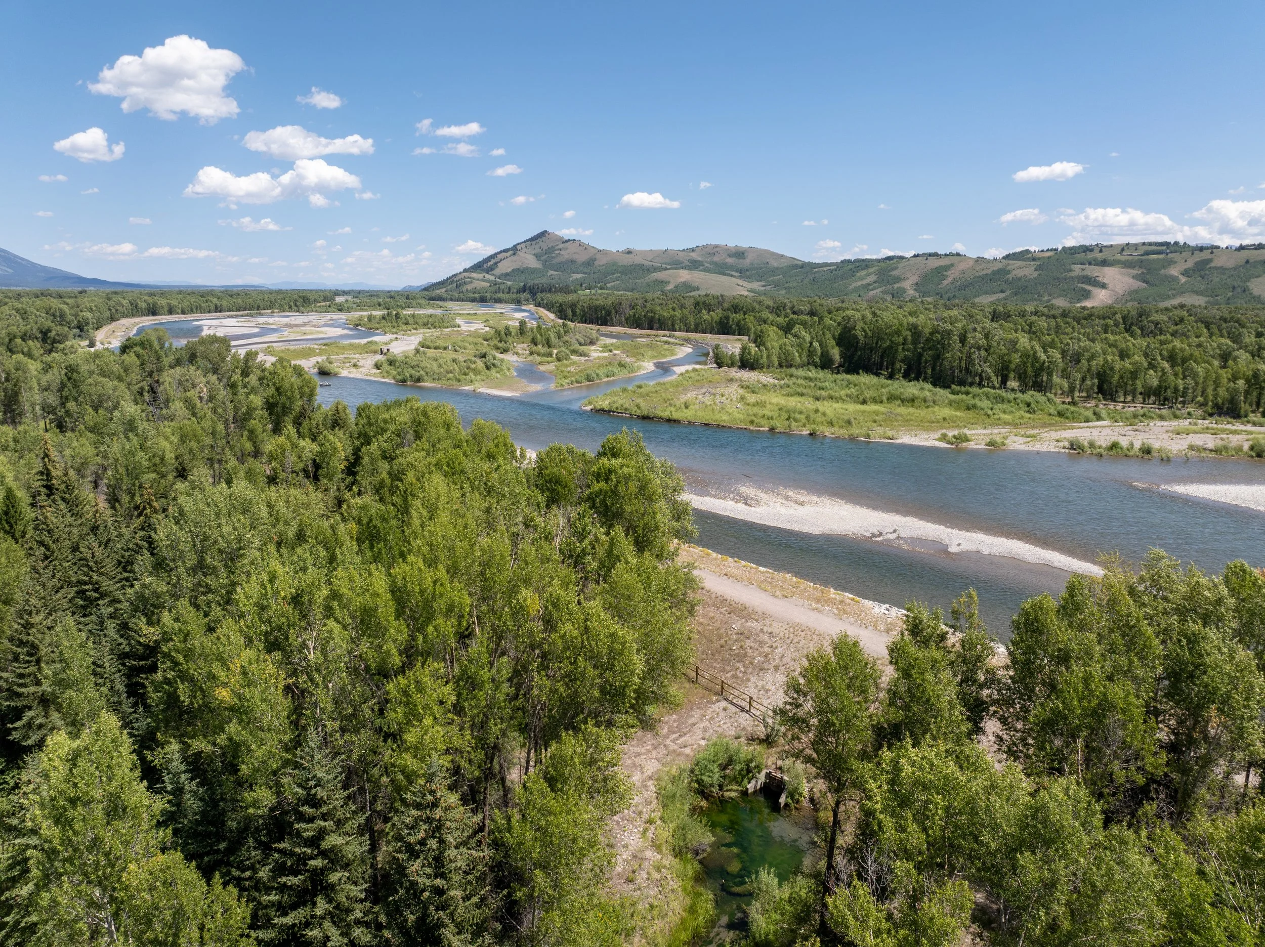 01-4260 W River Springs-16.jpg