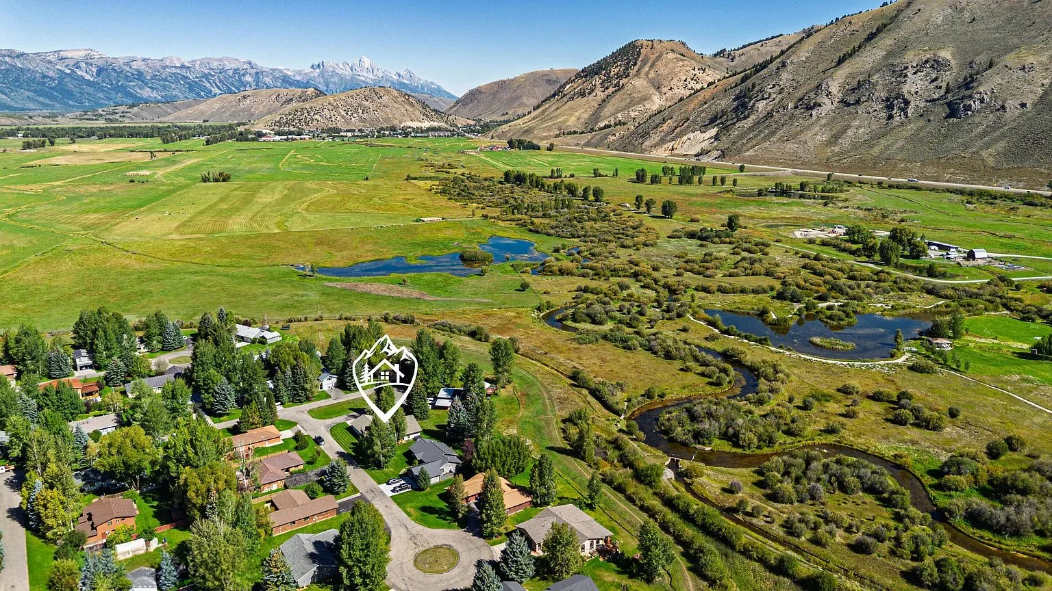 Aerial to North