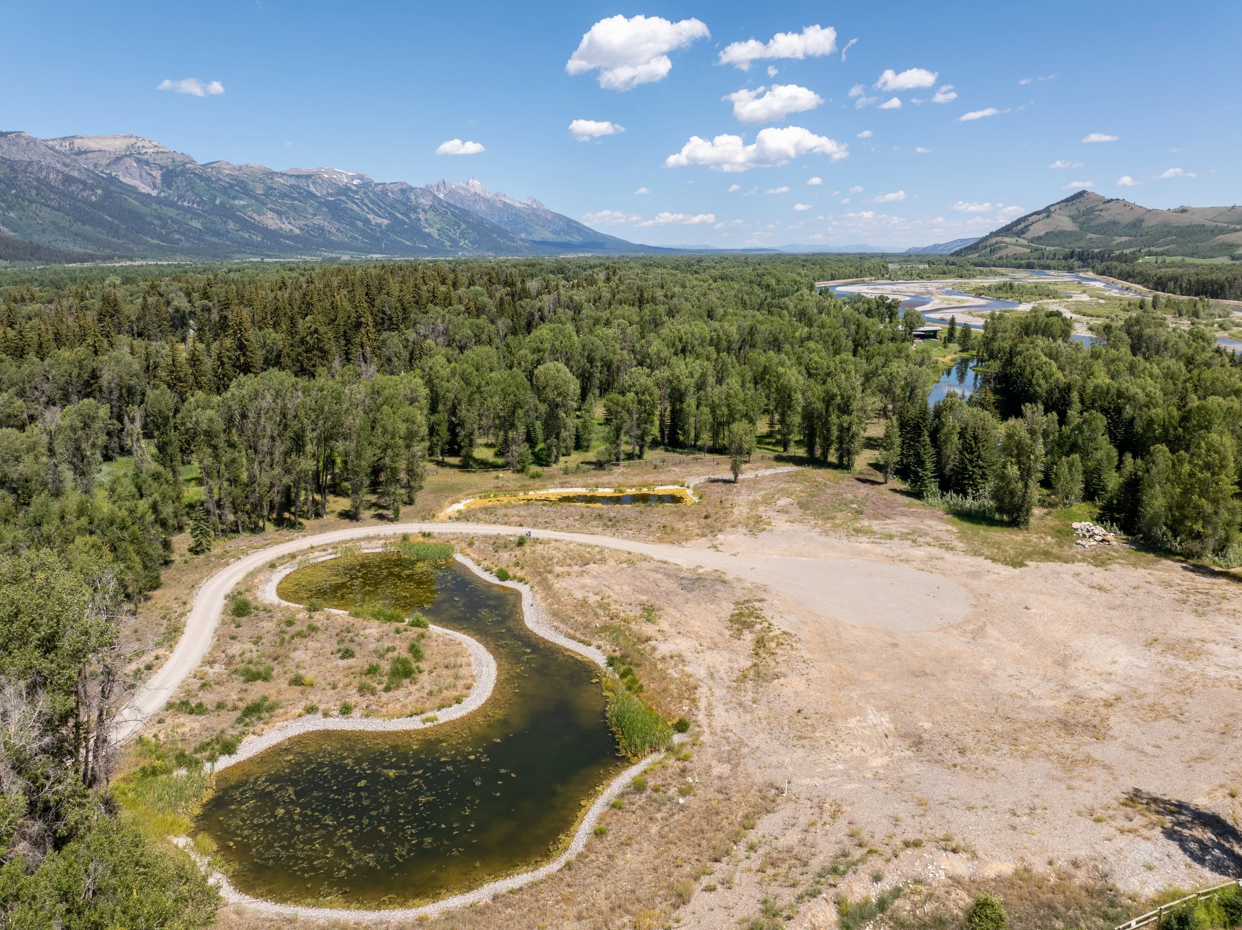 02-4260 W River Springs-15.jpg