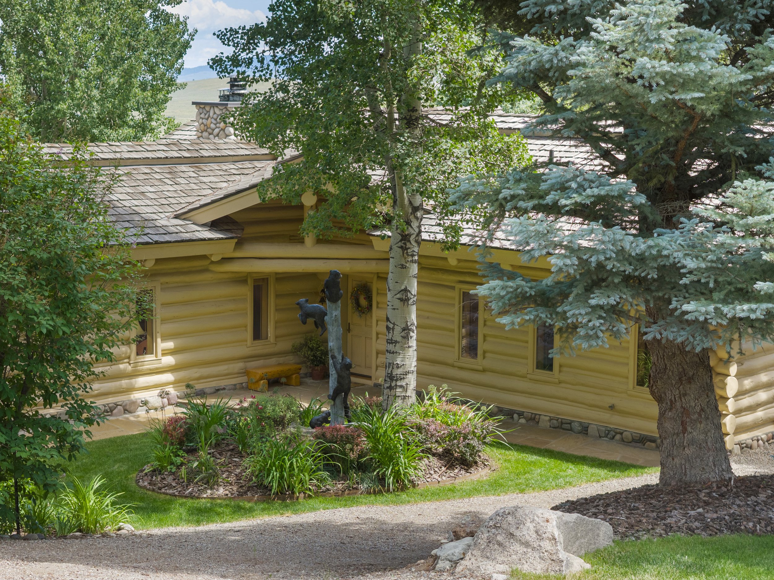 08-Front Drive.jpg