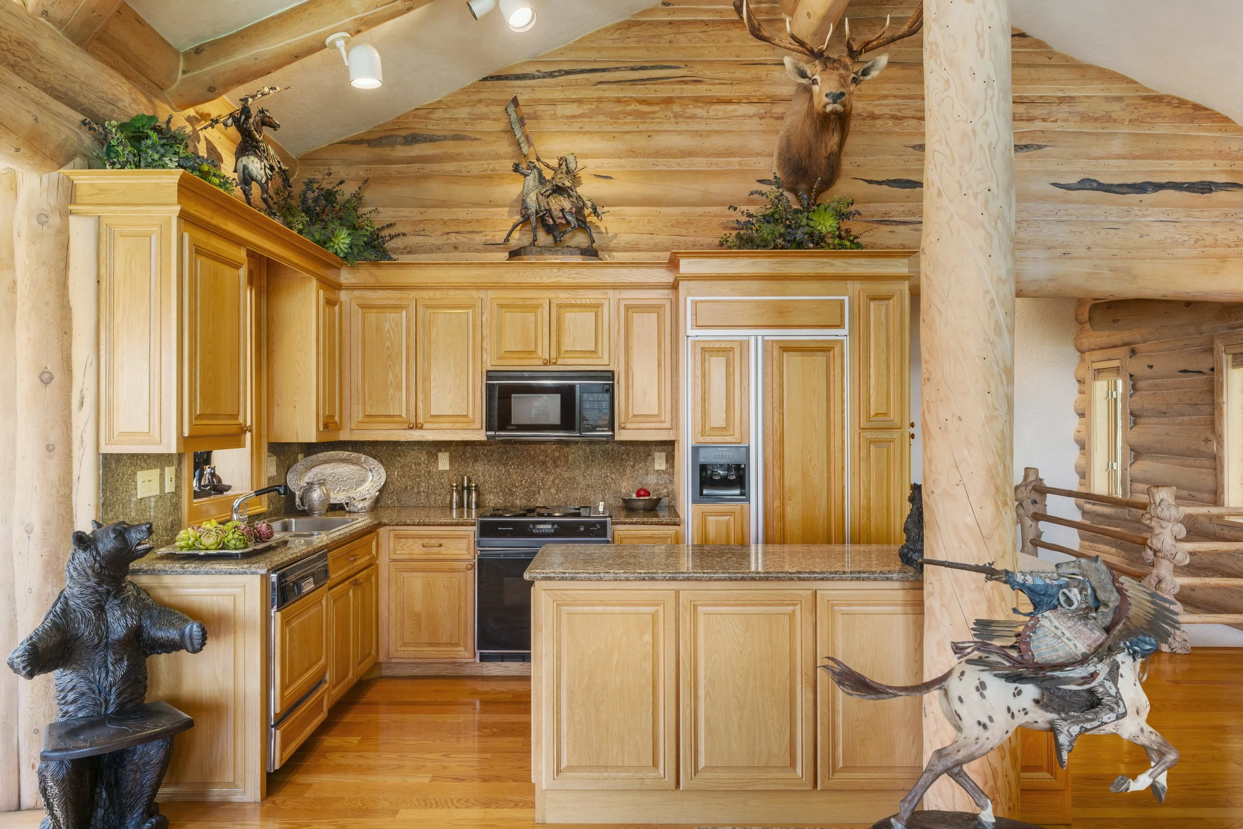 13-Kitchen.jpg