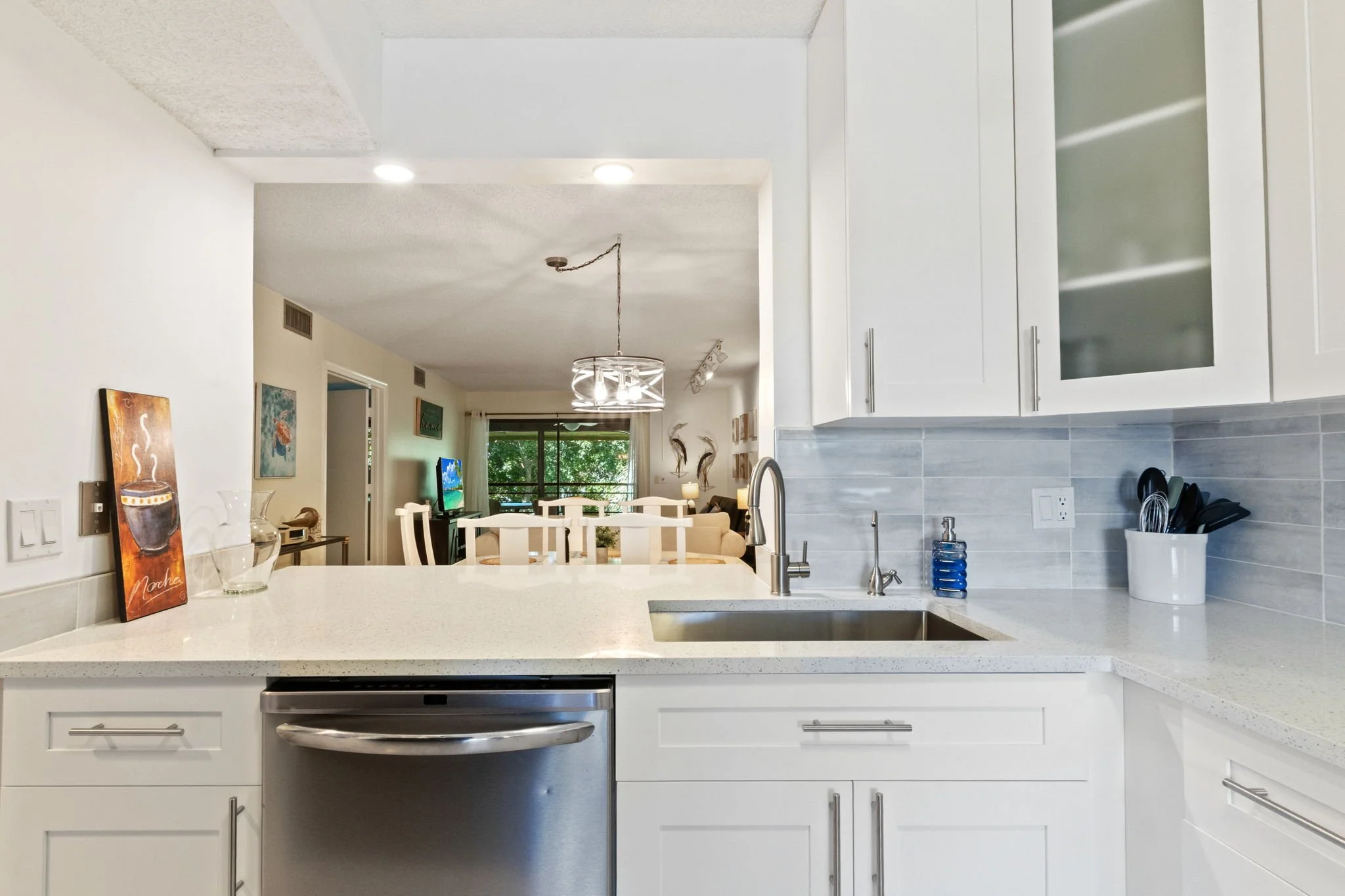 13-web-or-mls-5380-cedar-lake-dr-304.jpg
