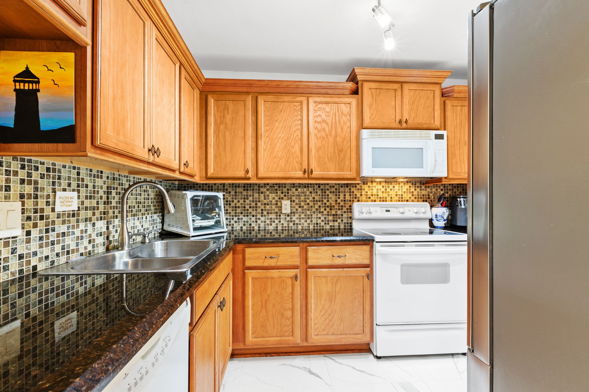 11-web-or-mls-10110-cedar-point-blvd-102.jpg
