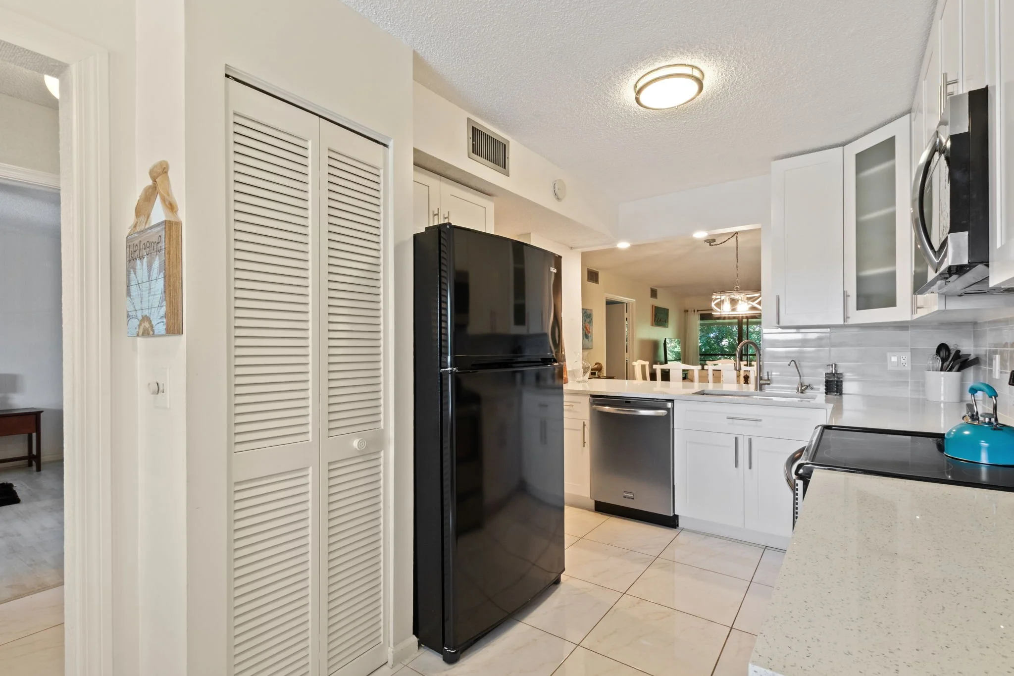 11-web-or-mls-5380-cedar-lake-dr-304.jpg