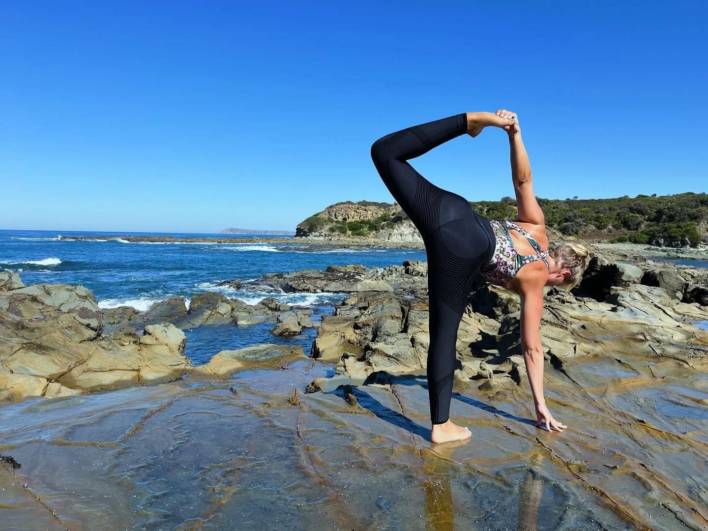Happy International Yoga Day! 🤸🏼&zwj;♀️🧘🏼&zwj;♀️ Yoga is not just about mastering challenging poses (although that&rsquo;s fun!) It&rsquo;s not just a fitness class. Yoga means &lsquo;to yoke&rsquo; or &lsquo;to unite&rsquo;. It&rsquo;s about com