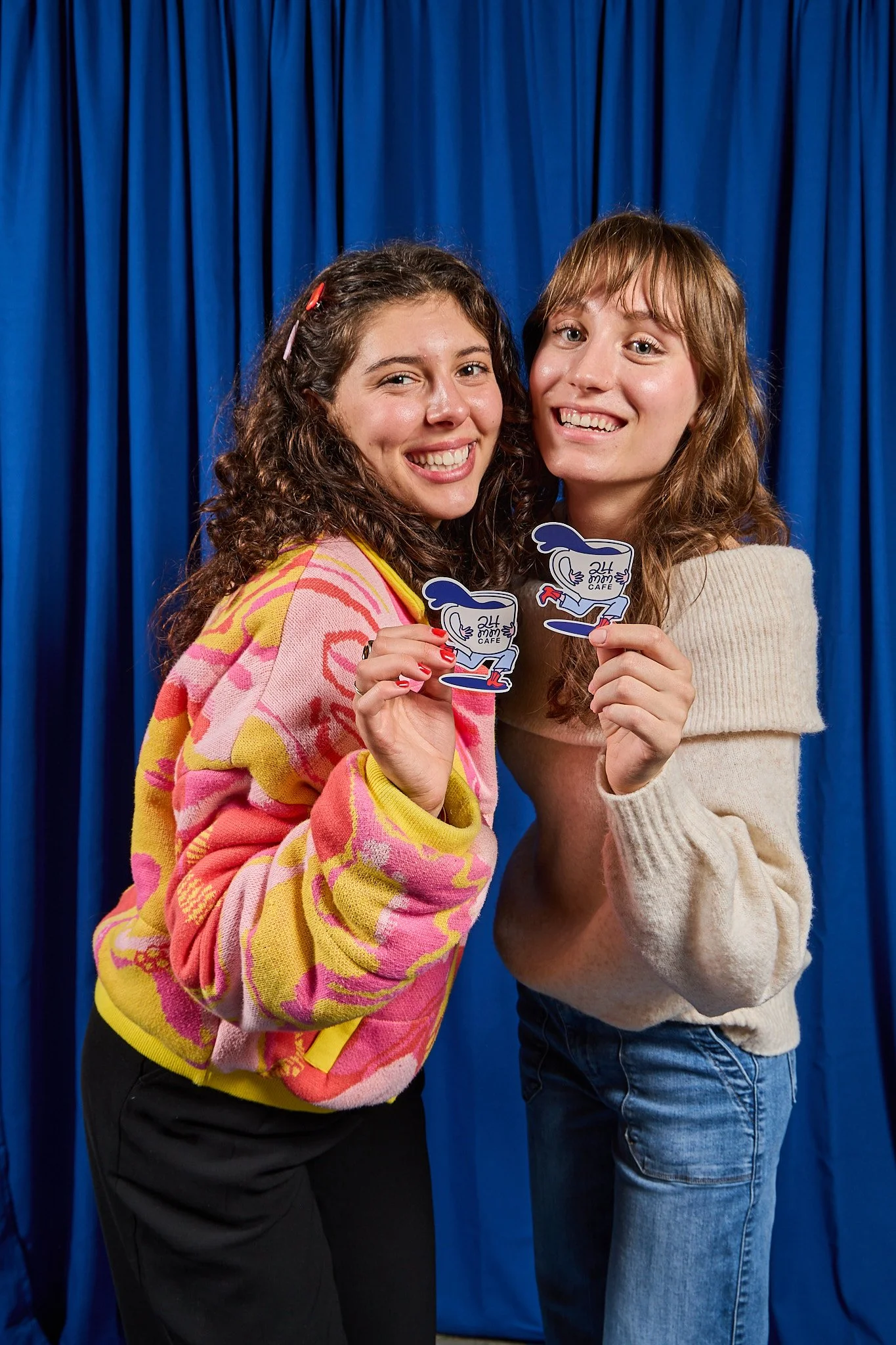 holiday 24mm pop-up_web images_001 44.jpg