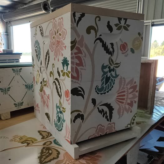 hive art flora.jpg
