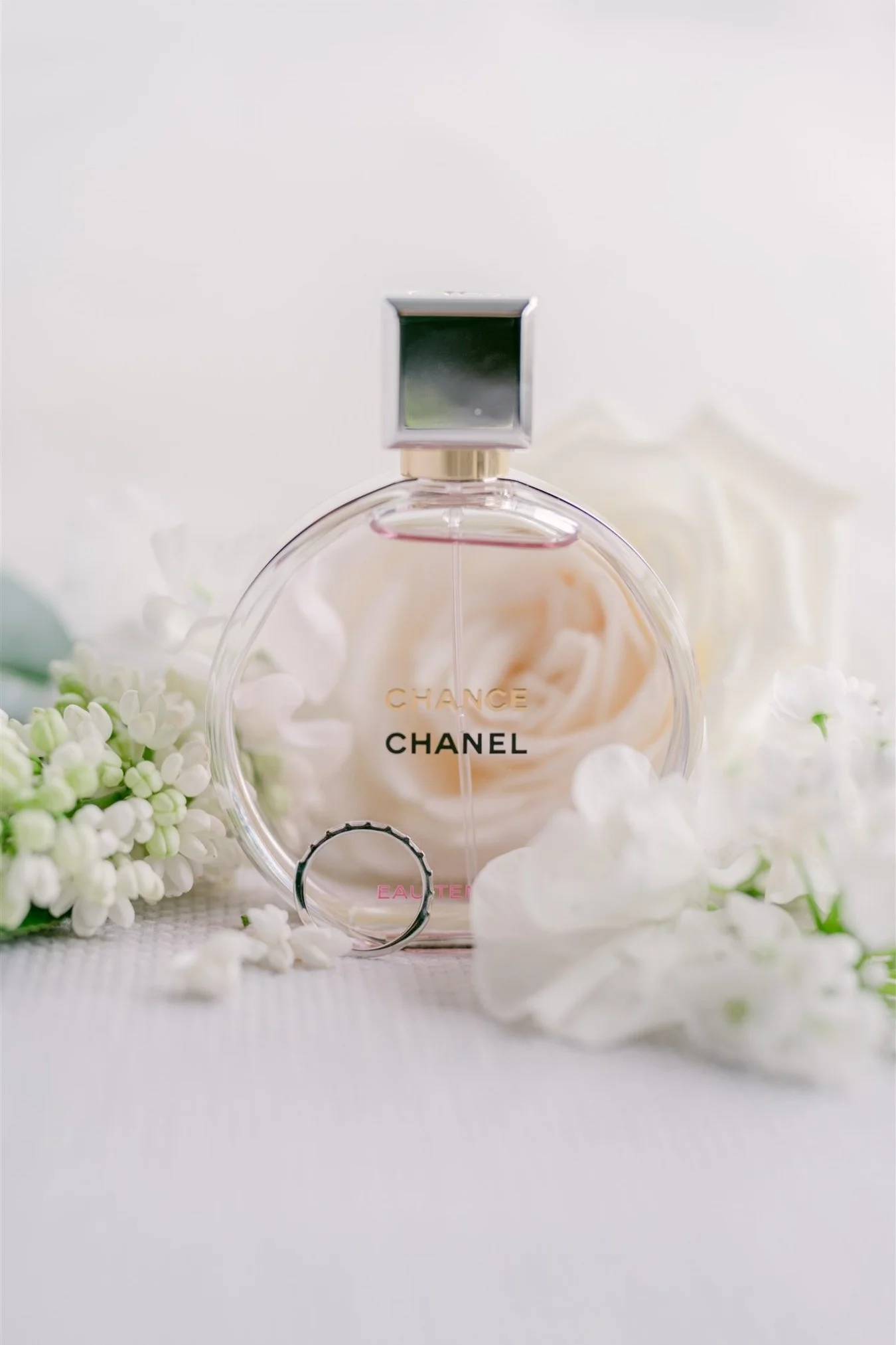 flatlay-perfume.jpg