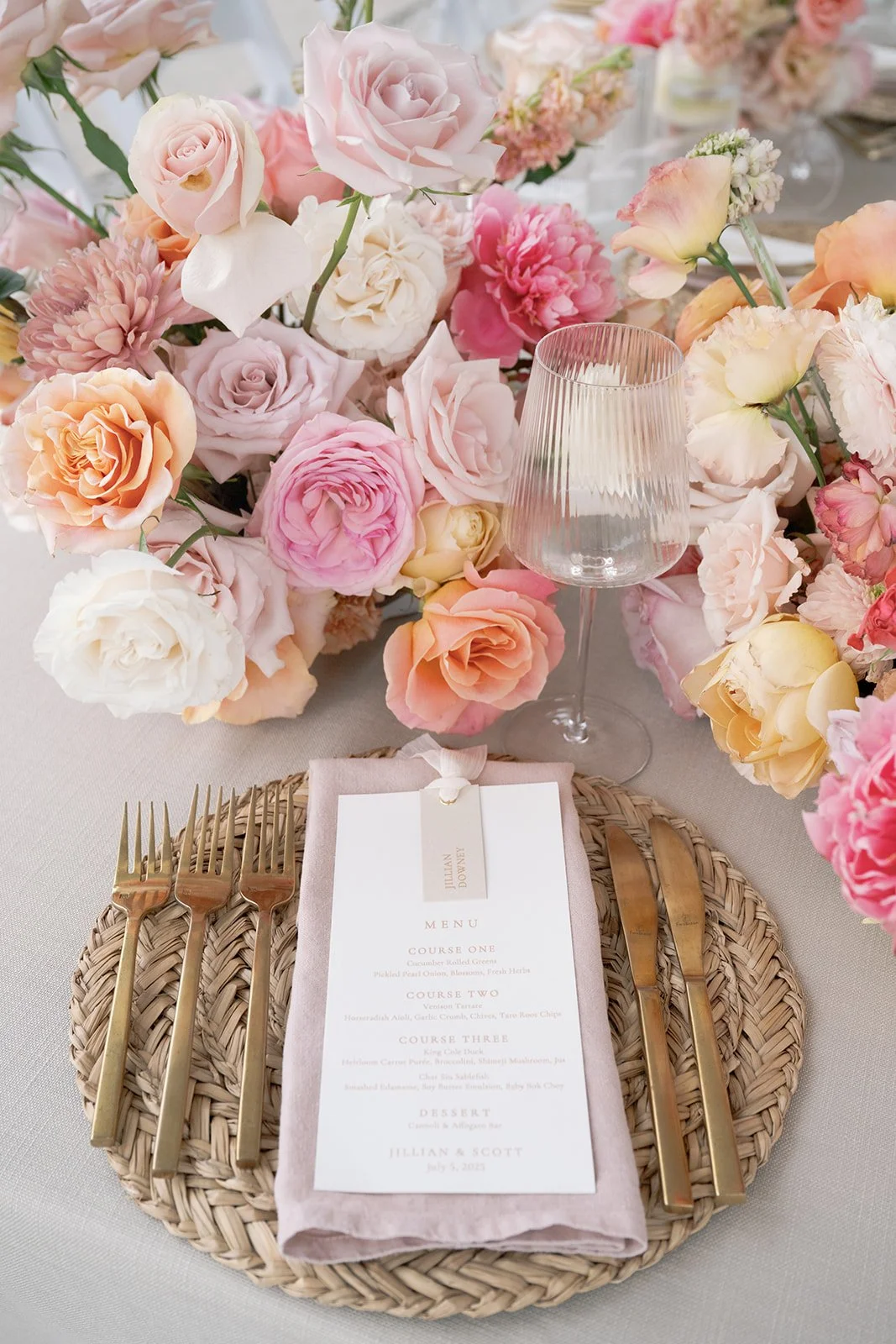 table-setting-wedding-penticton.jpg