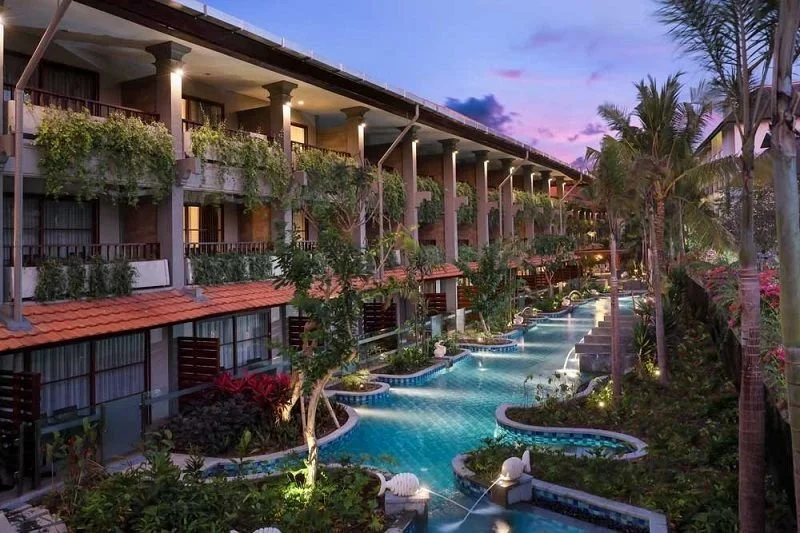 Family Lagoon Pool