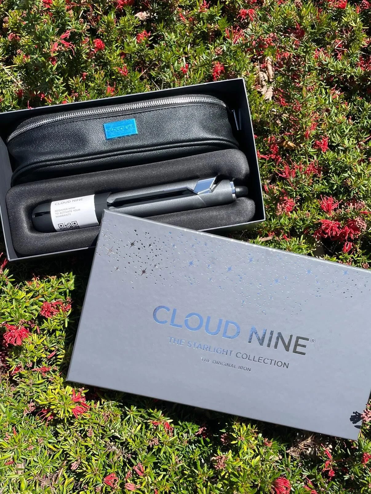 🎁 Running out of time for Christmas shopping? 😅
Pick up the perfect gift &mdash; K18 packs, straighteners, Unite sets, hairbrushes, shower filters, gift vouchers and heaps more. Be quick, stock is limited!