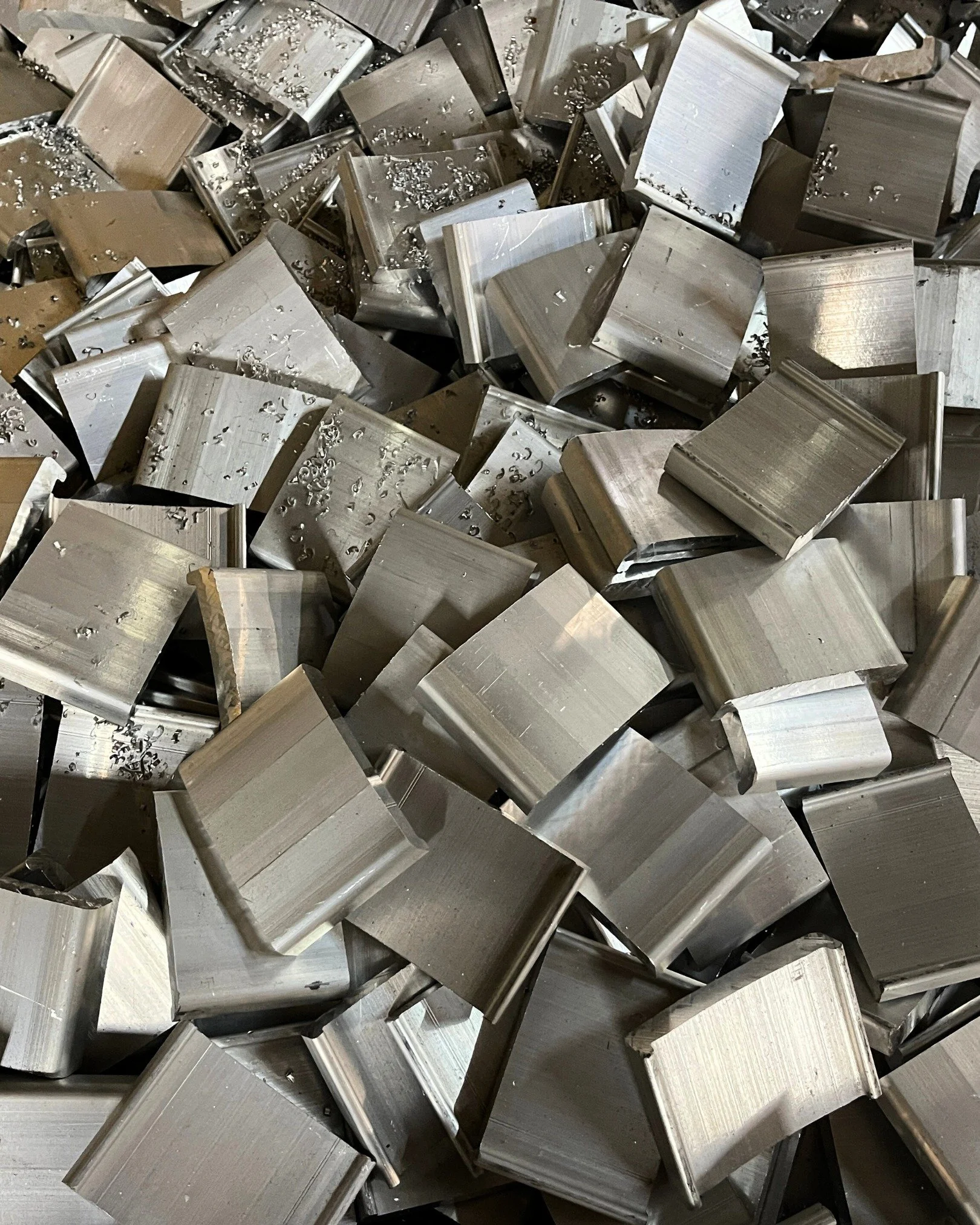 One part is easy. Making hundreds exactly the same takes the right equipment, the right people, and the right process. This isn't just a pile of parts - it's JAMM precision at scale. ⚙