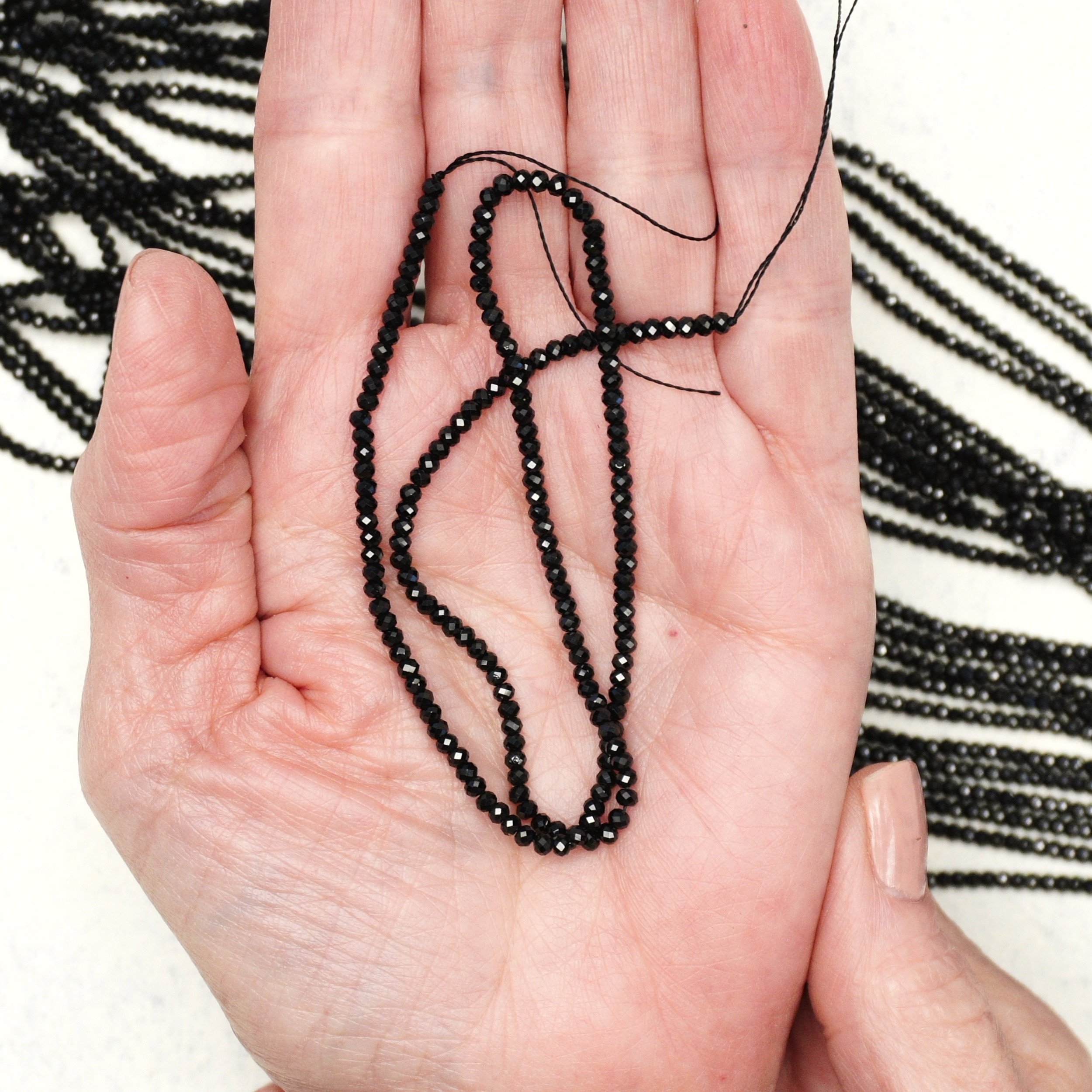Black Spinel 2.5 mm X 2 mm