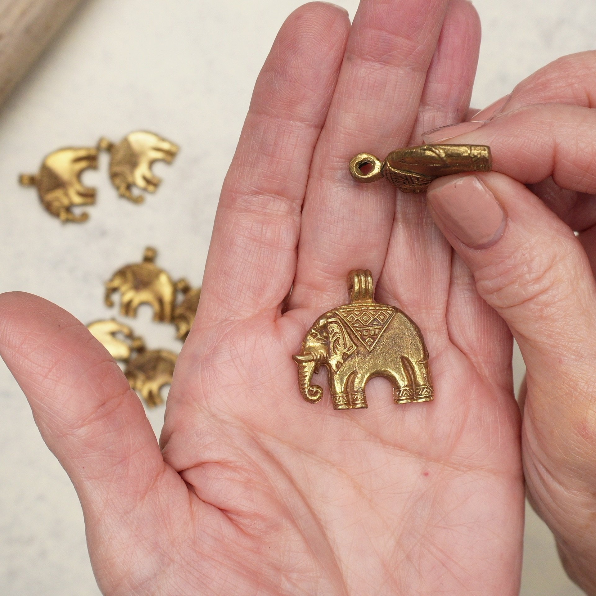 Small Brass Elephant (1B7)