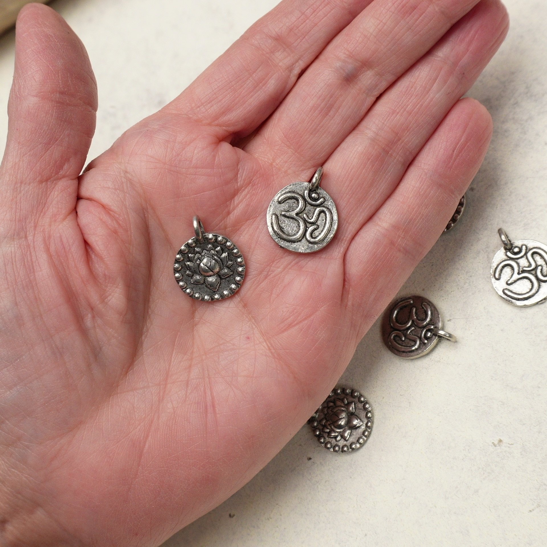 Lotus Flower Silver (1B3)