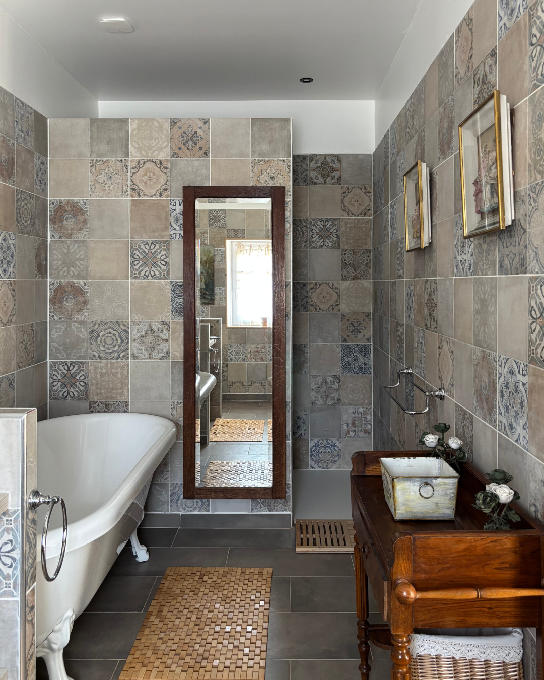 ISADORA-8.png (Copy)