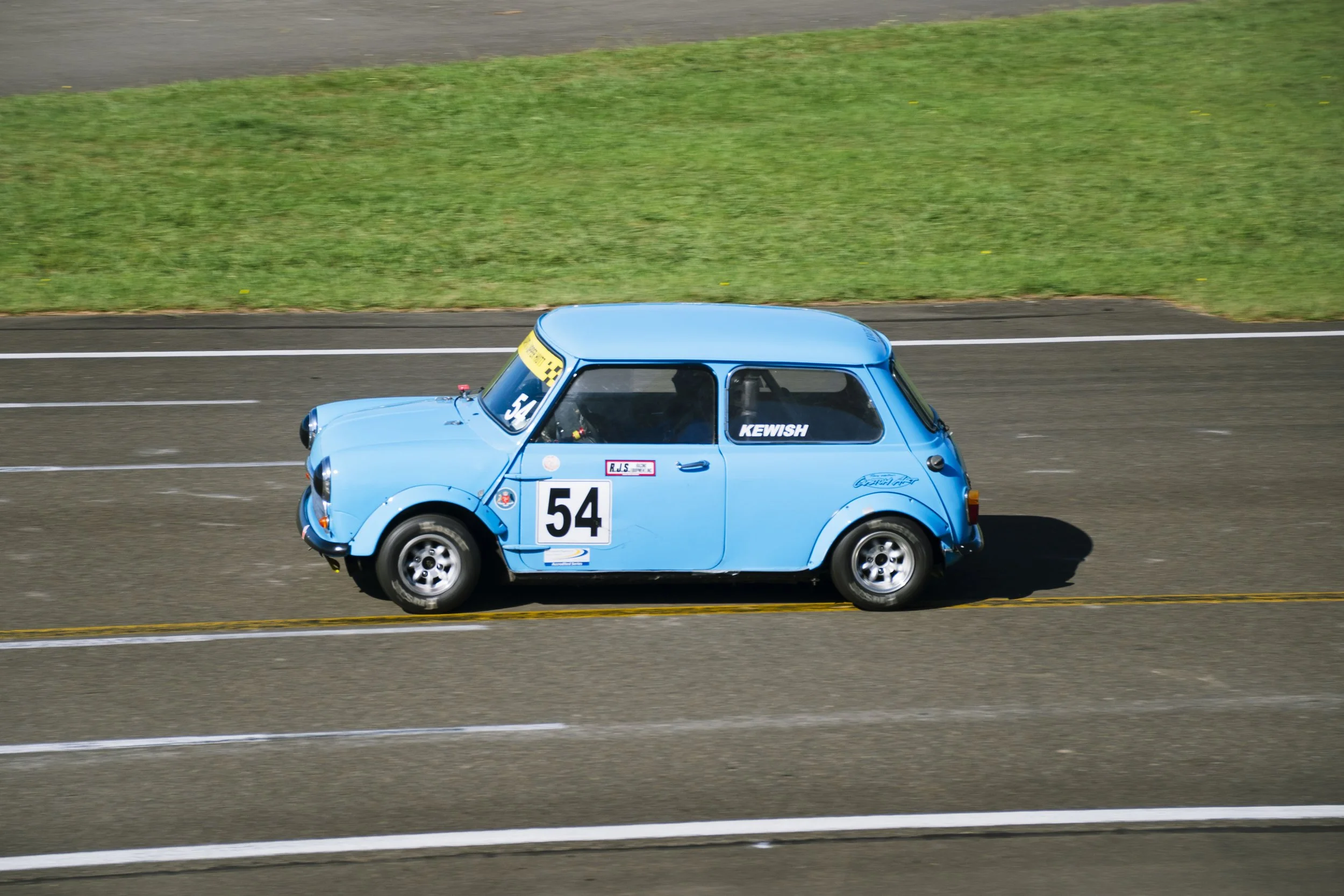 SLI_210226_ManfieldMinis_012.jpg