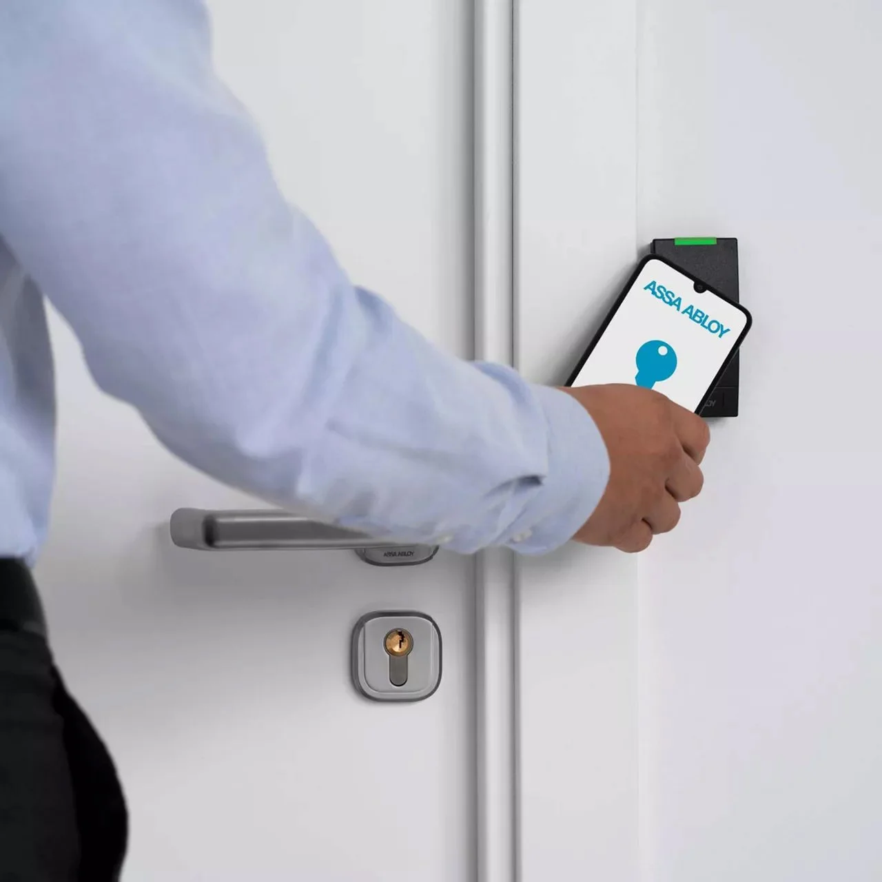 Erledigen Sie den gesamten Check-in-Prozess bequem über Ihr Mobilgerät: Online-Check-In und Digitaler Schlüssel.