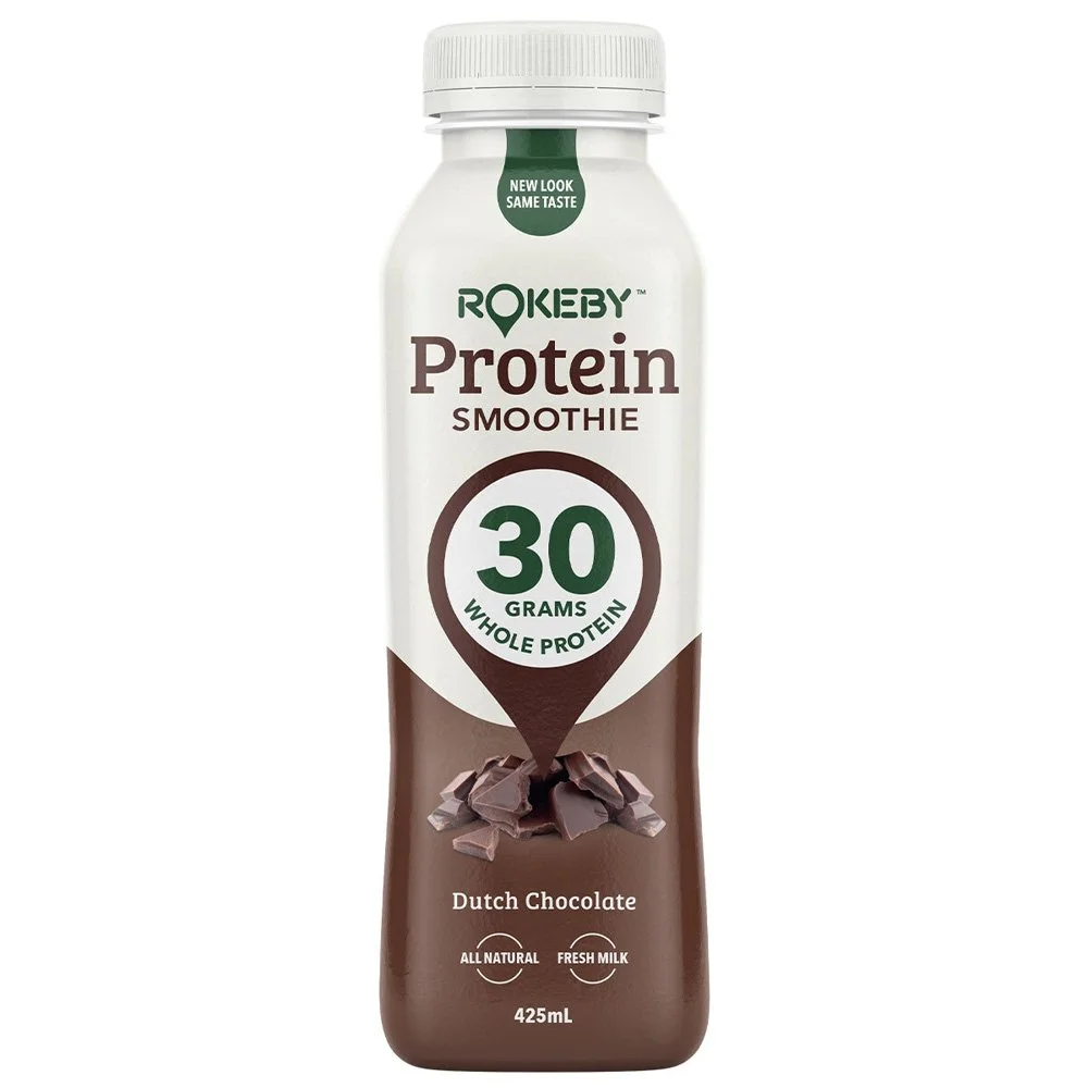 A bottle of Rokeo Protein Smoothie in Dutch Chocolate flavor, contains 30 grams of whole protein, 425 mL, all natural, and made with fresh milk.