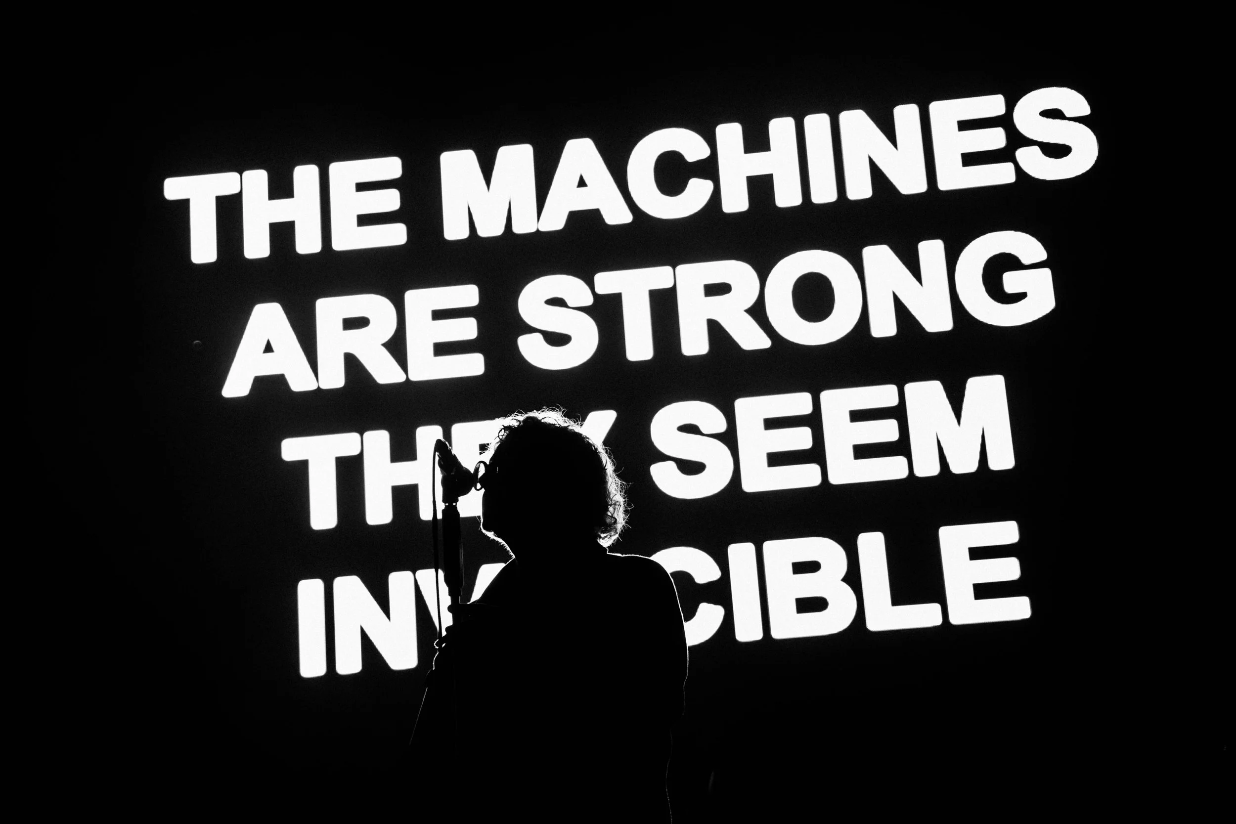 MASSIVE ATTACK_06-08-26_BRISBANE ENTERTAINMENT CENTRE_KELSEY DOYLE_CREDIT- @kjdoyle_-07304.jpg