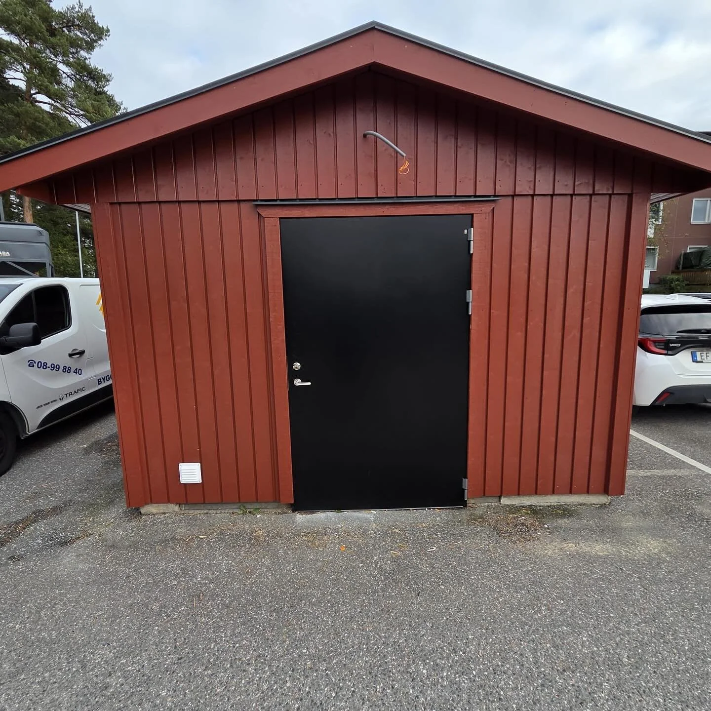 Hedermann har f&aring;tt f&ouml;rtroendet att total renovera 7 st milj&ouml;hus i Sigtuna. 3 st f&auml;rdigst&auml;lls i &aring;r. Tack f&ouml;r f&ouml;rtroendet 👏✨😍