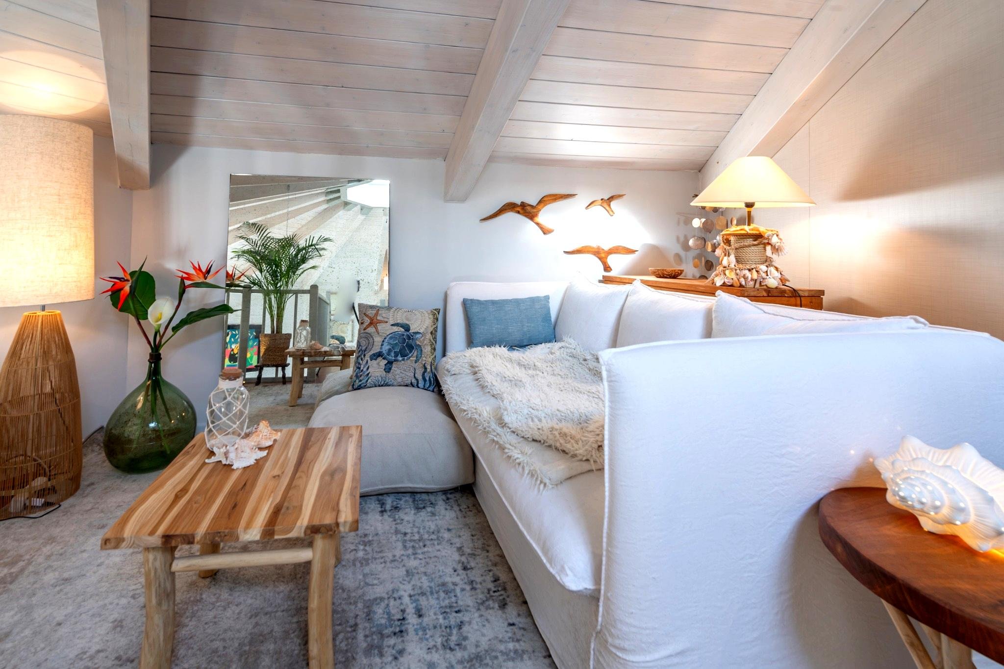 attic_living_EDITED.jpg