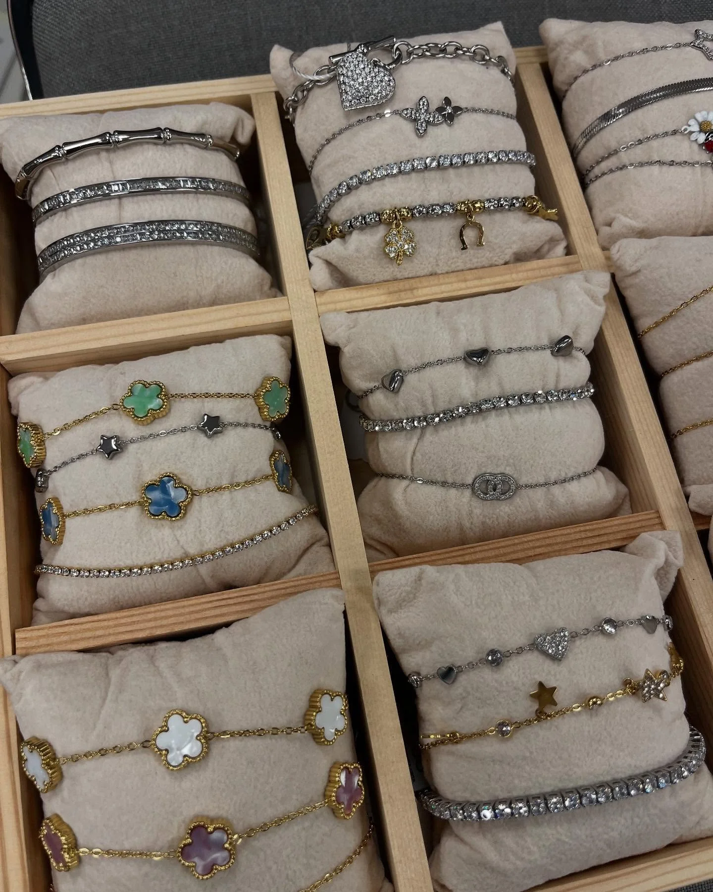 Nuovi arrivi ideali per regali di Natale 🎄🔥 

#storemixsarzana