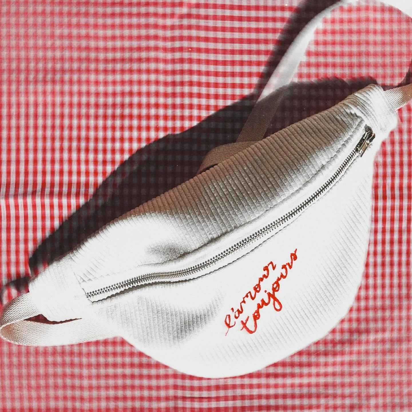 la collection compl&egrave;te est en ligne et en boutique ❤️

h&acirc;te de voir vos outfit en story. vous voir vous habiller de po&eacute;sie. 🥹✨

Jecrisparfois.fr 📎

Dans le sondage votez pour votre pr&eacute;f !