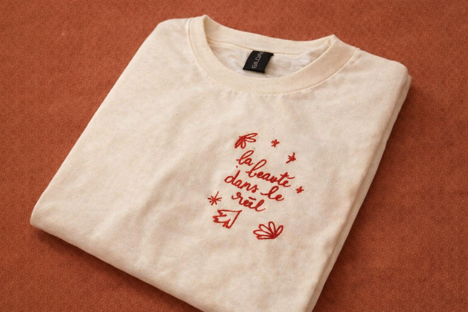 la beauté dans le réel (t-shirt) x maison aks