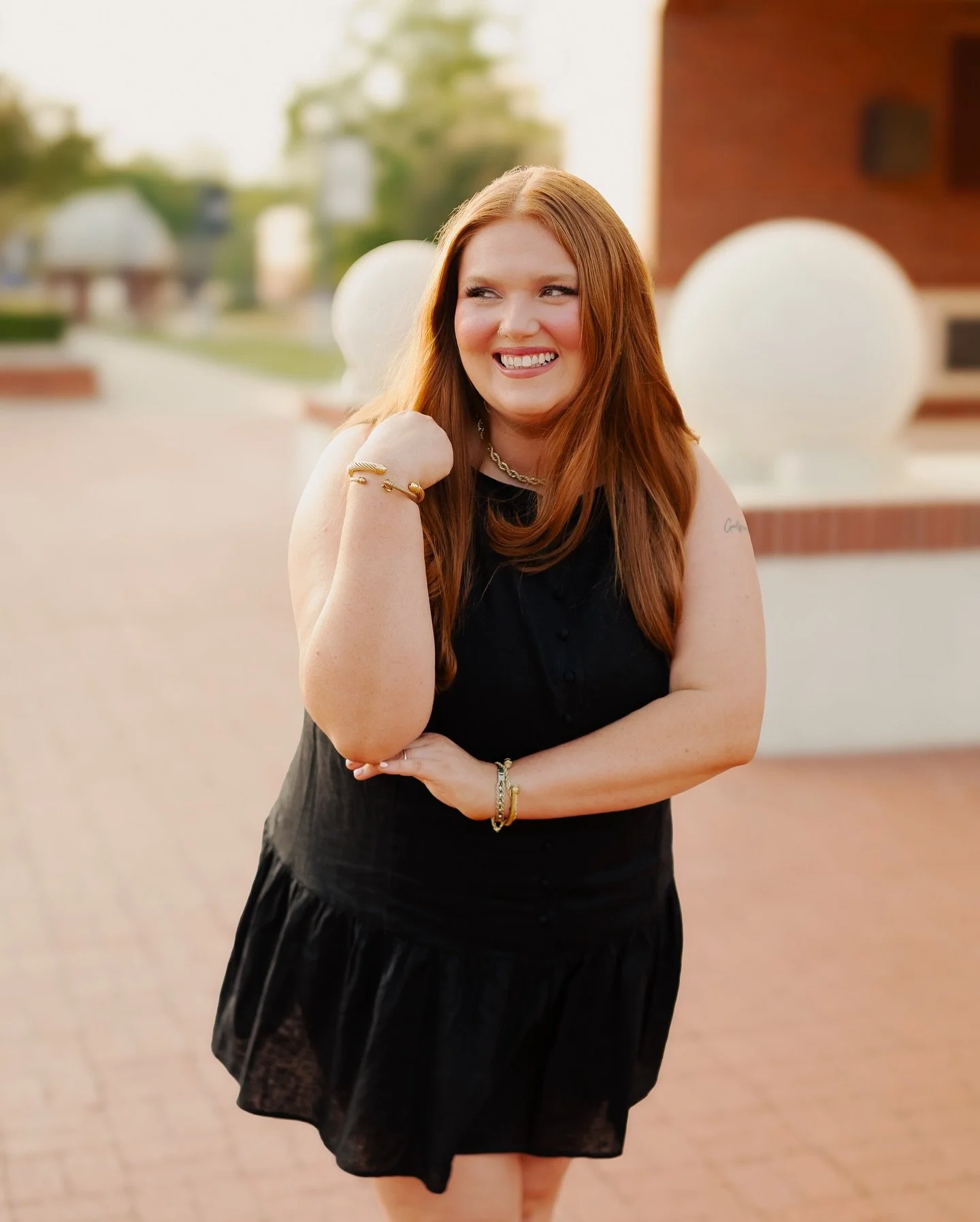 sent off Maddie&rsquo;s gallery this evening ✨ we shot these back when the temps were in the 70&rsquo;s&hellip; which we all know wasn&rsquo;t that long ago! but don&rsquo;t worry, you won&rsquo;t find me complaining about these chillier fall days! ?