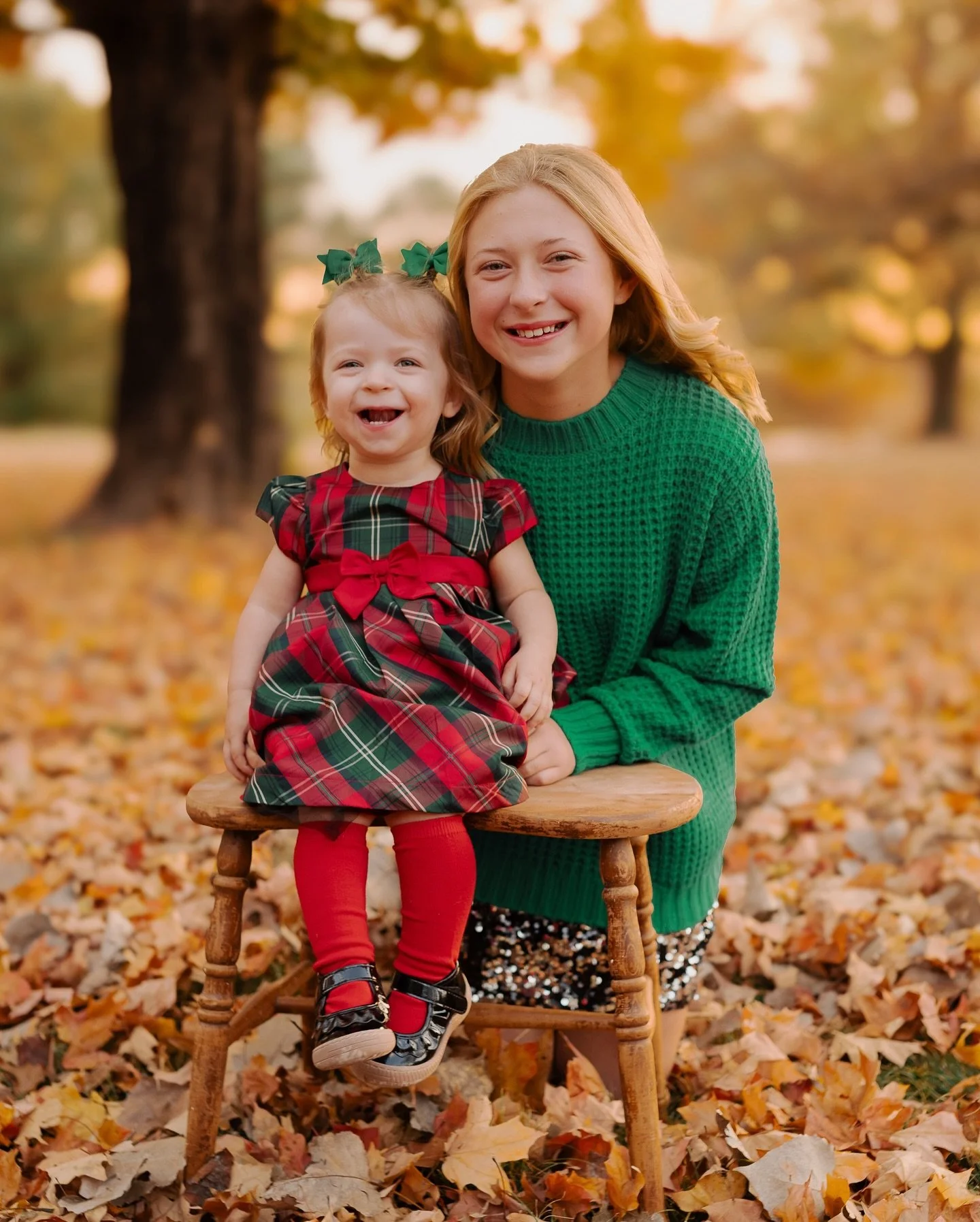 the Freeman fam 🧡 our last session was just before Landry made her debut, and now she&rsquo;s almost two! gosh, how the years have flown by!

#arkansasfamilyphotographer #arkansasphotographer #portraitphotography #arkansasphotography