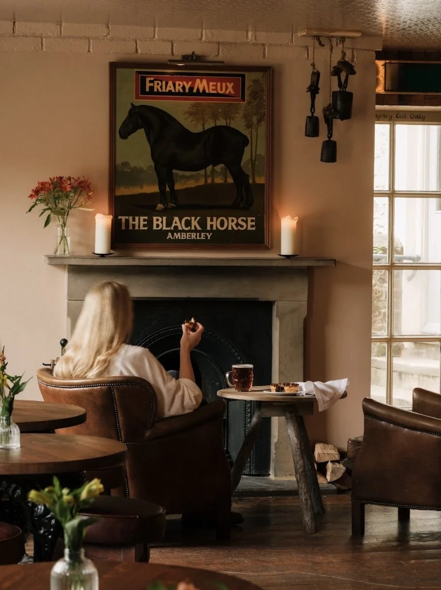 Black Horse 1.jpg