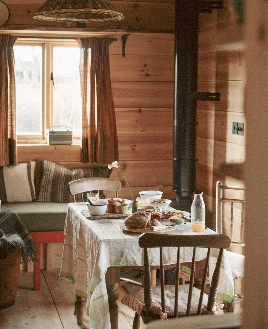 Craftsman's Cabin Kip Hideaways 1.jpg