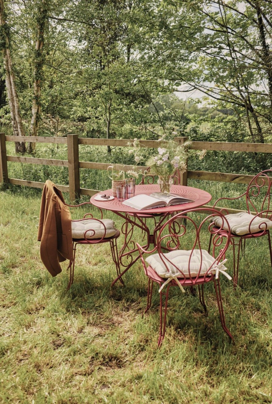 Collector's Cottage Kip Hideaways 3.jpg