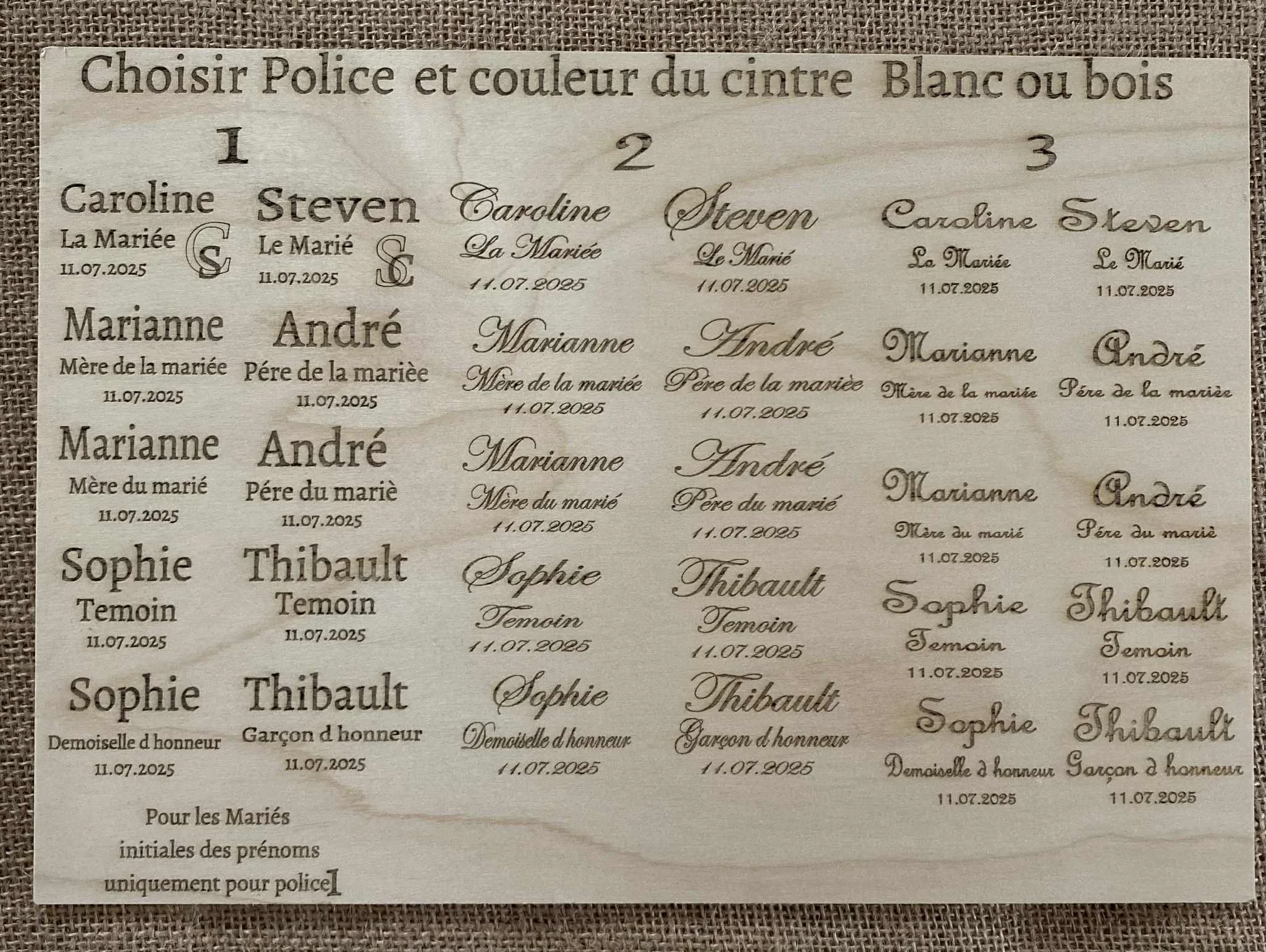 cintres - personnalisé- gravé - bois-mariage-prénoms - témoin-garcon dhonneur-demoiselle d'honneur-mariés-choix-police