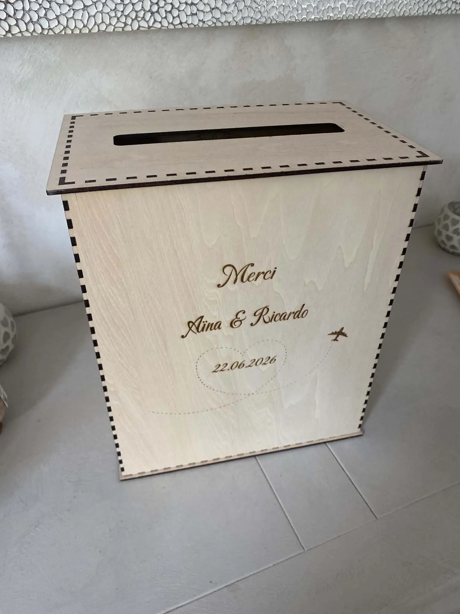 urne-enveloppe-mariage-bois-voyage