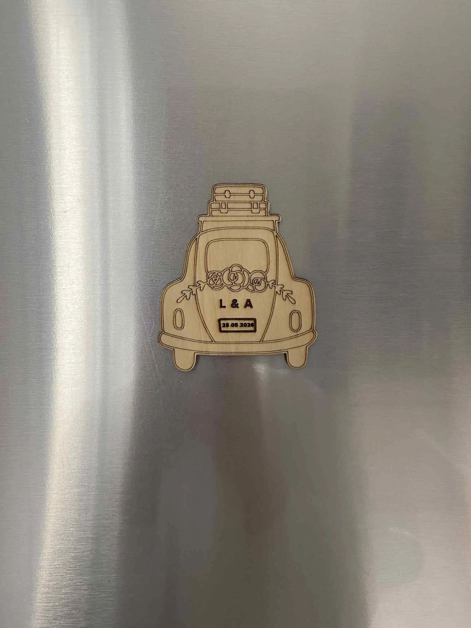 magnet -voiture - cadeau -invité - frigo - prénoms - date