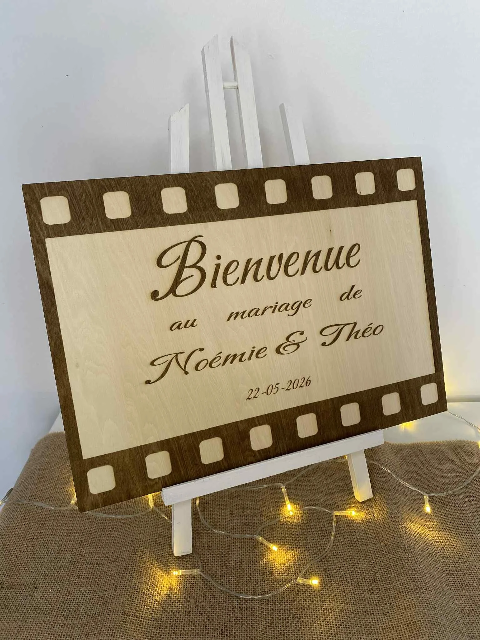 Panneau-bienvenue-mariage-bois-cinema-film-décoration