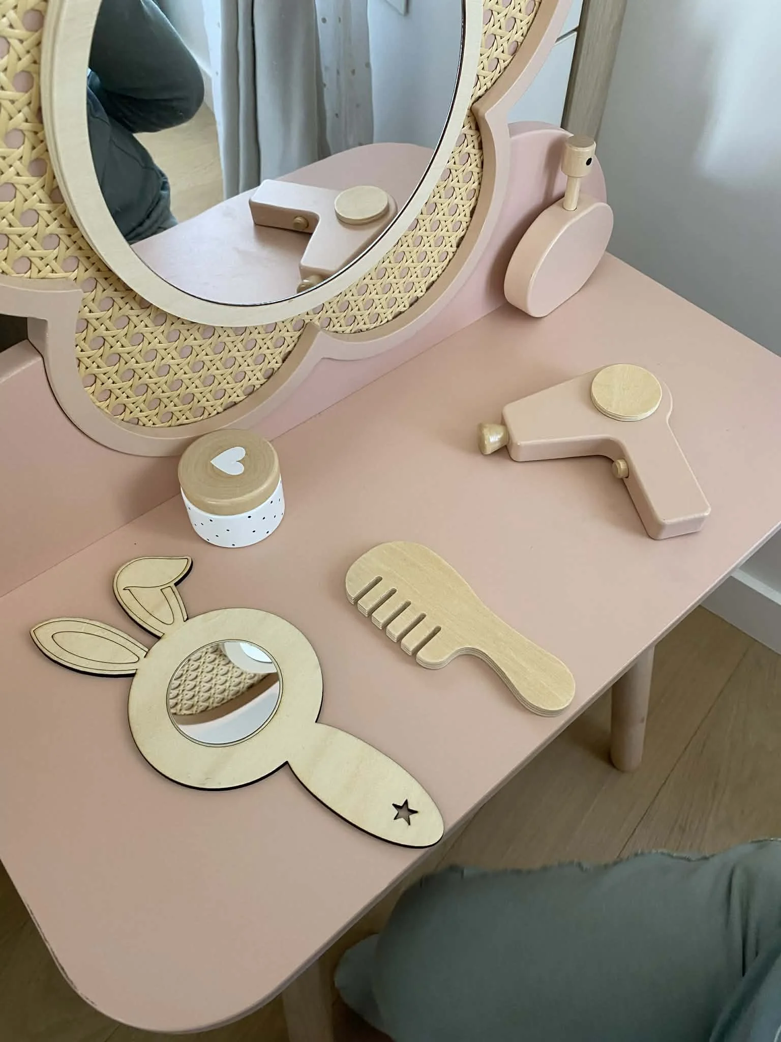 Miroir -lapin-princesse-petite-fille-enfant-décoration-chambre-bois