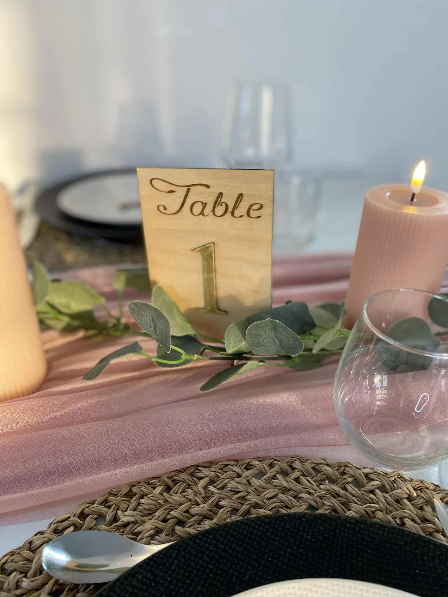 Numéro de table chiffre - Bois et Or 22 carats à l'unité