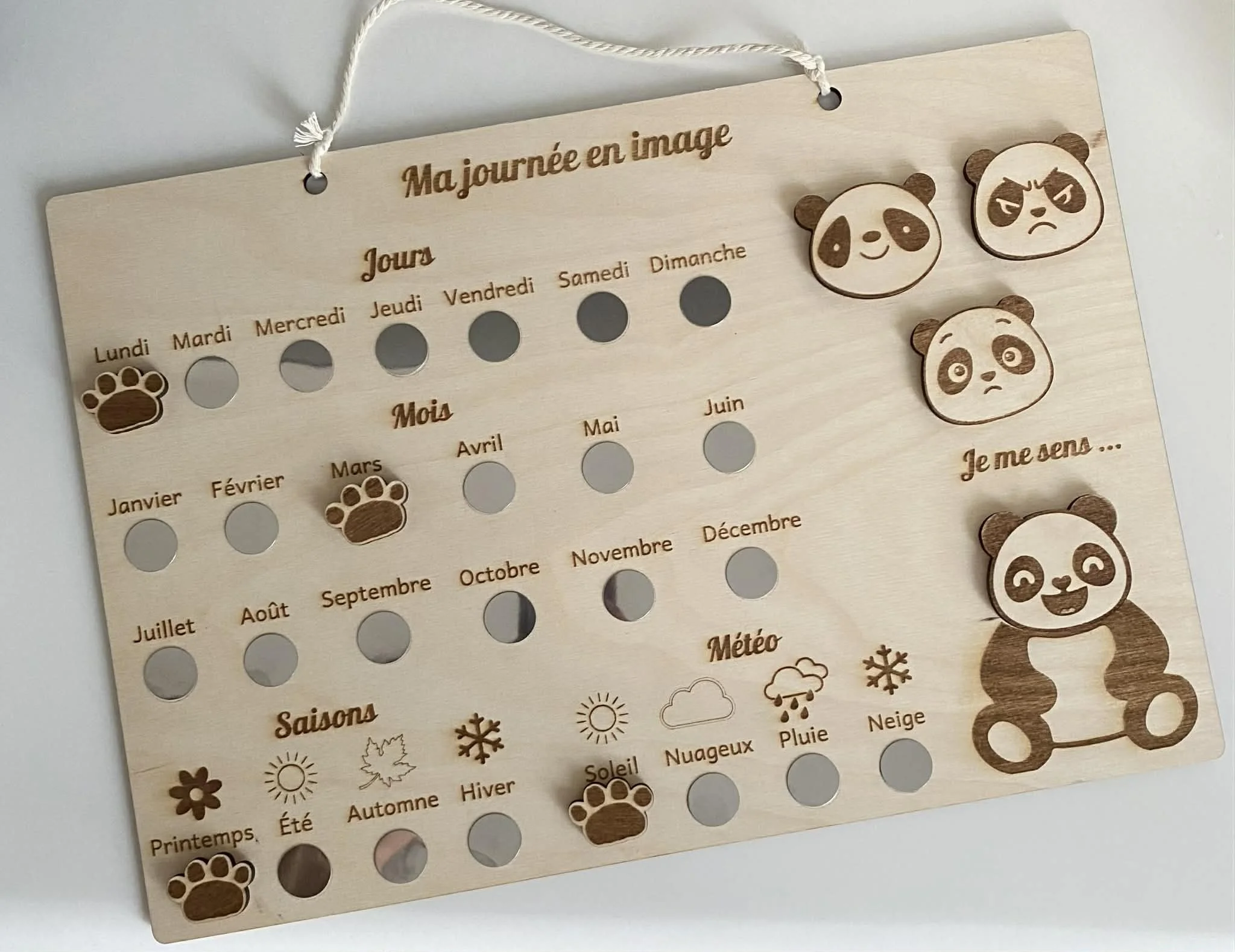 tableau-routine-journée-émotions-temps- météo-saisons-Montessori-bois -gravé-enfant-éducatif