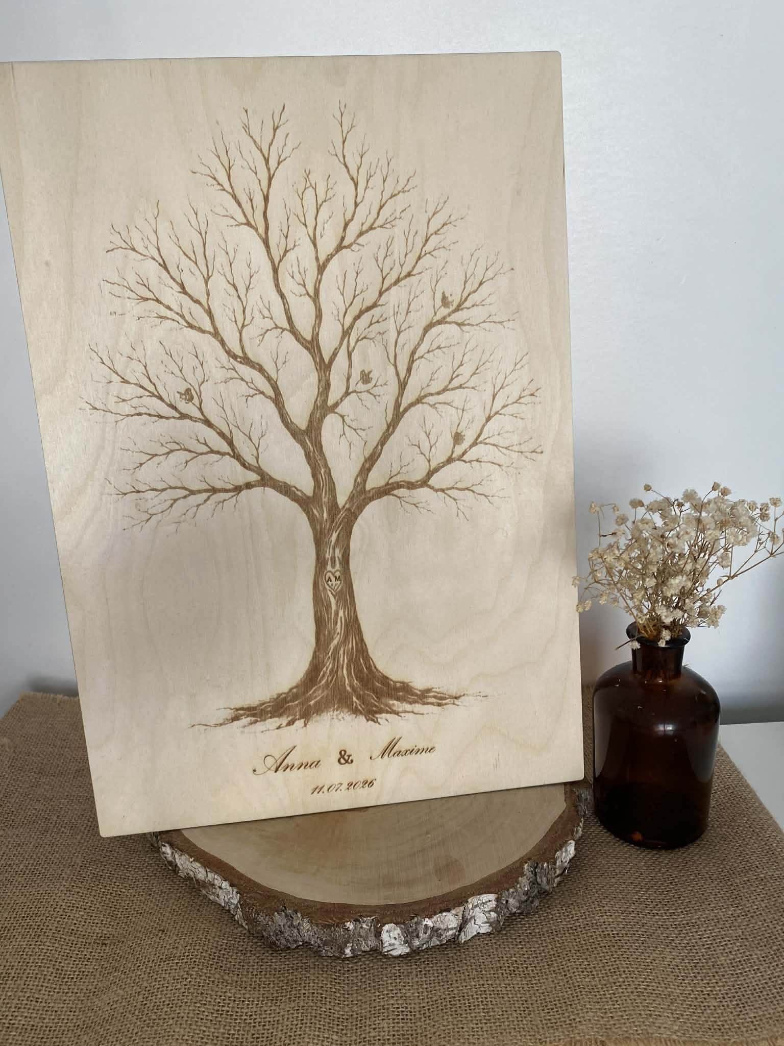 livre dor- souvenir - mariage - cadeau - invités - bois gravé