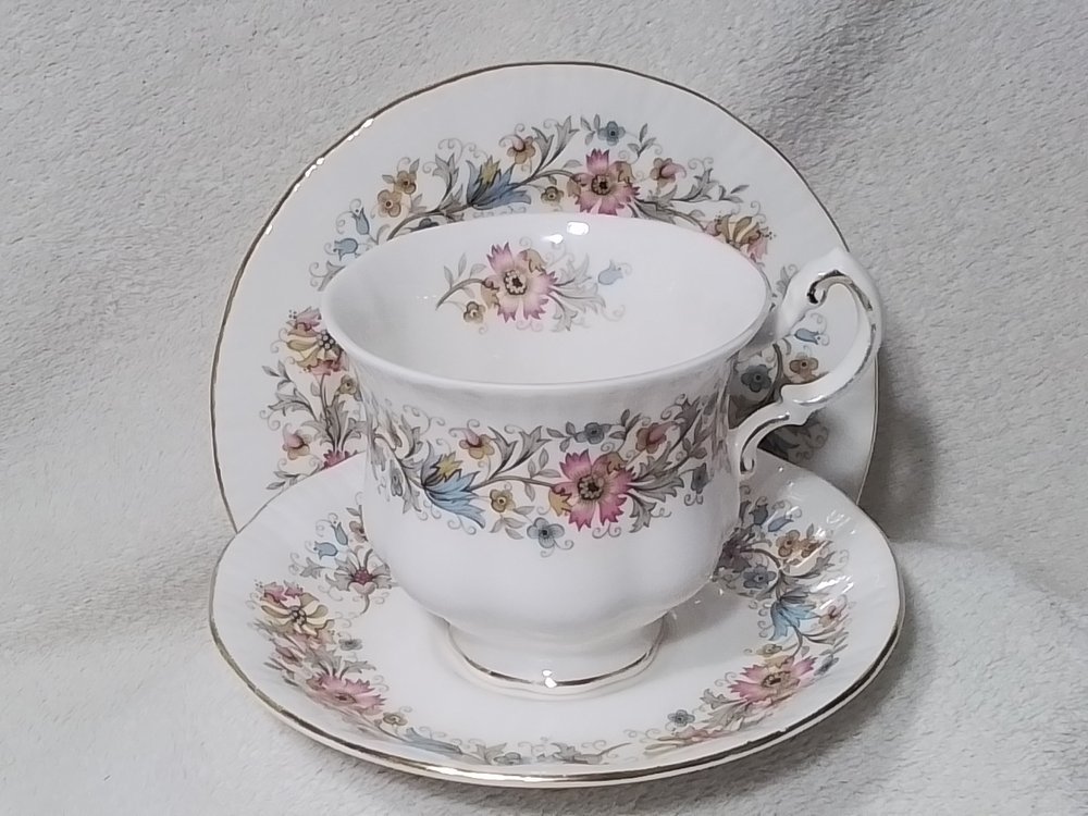 Mabels Tea Table - Vintage China available for hire in Aberdeen and Aberdeenshire