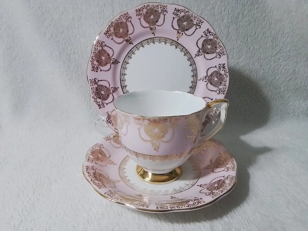 Mabels Tea Table - Vintage China available for hire in Aberdeen and Aberdeenshire