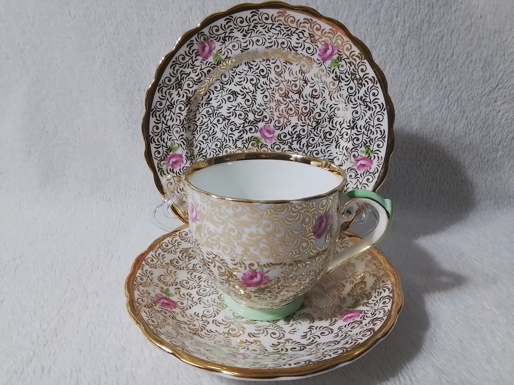 Mabels Tea Table - Vintage China available for hire in Aberdeen and Aberdeenshire