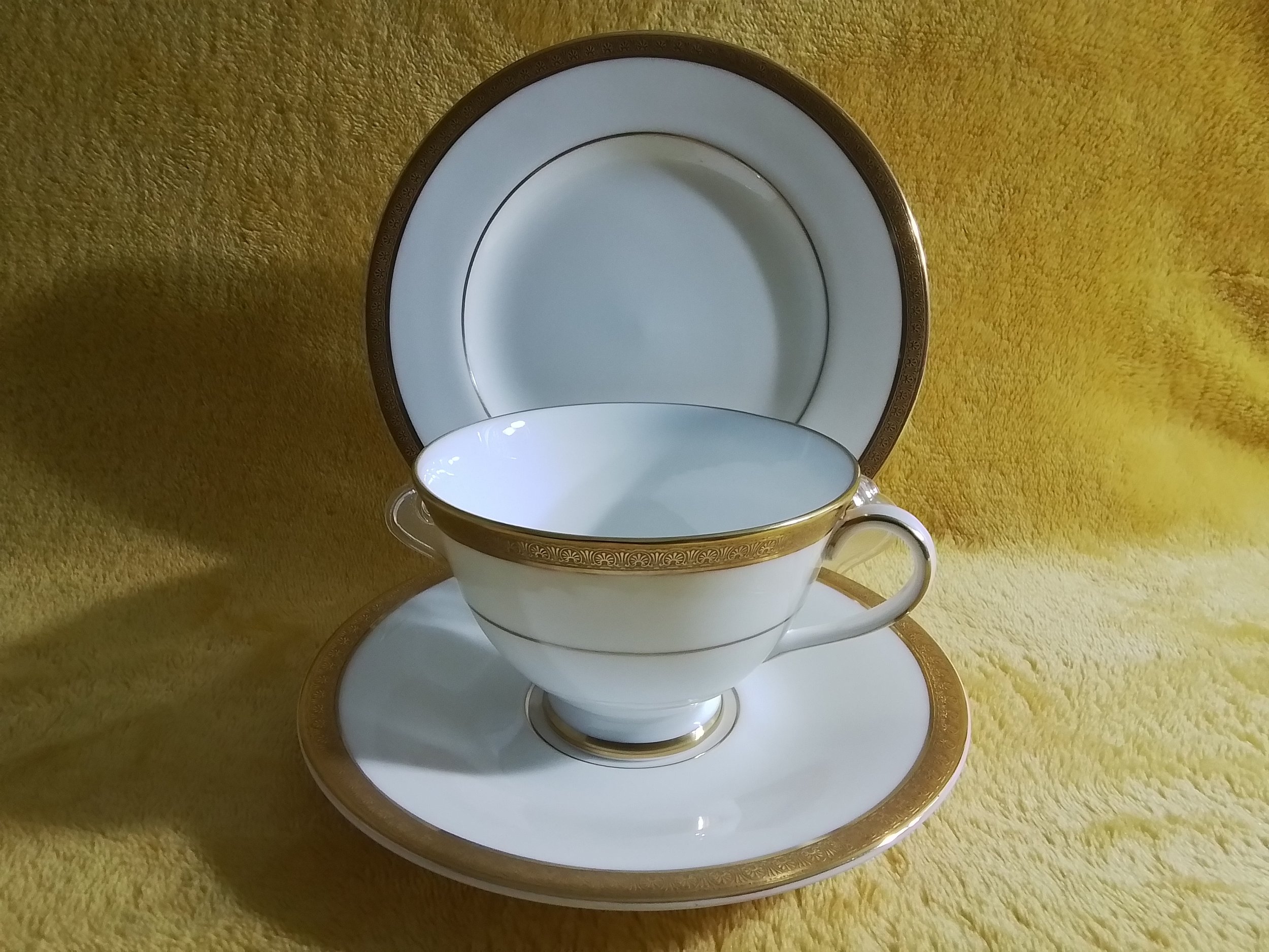 Vintage Tea Table Hire for Weddings