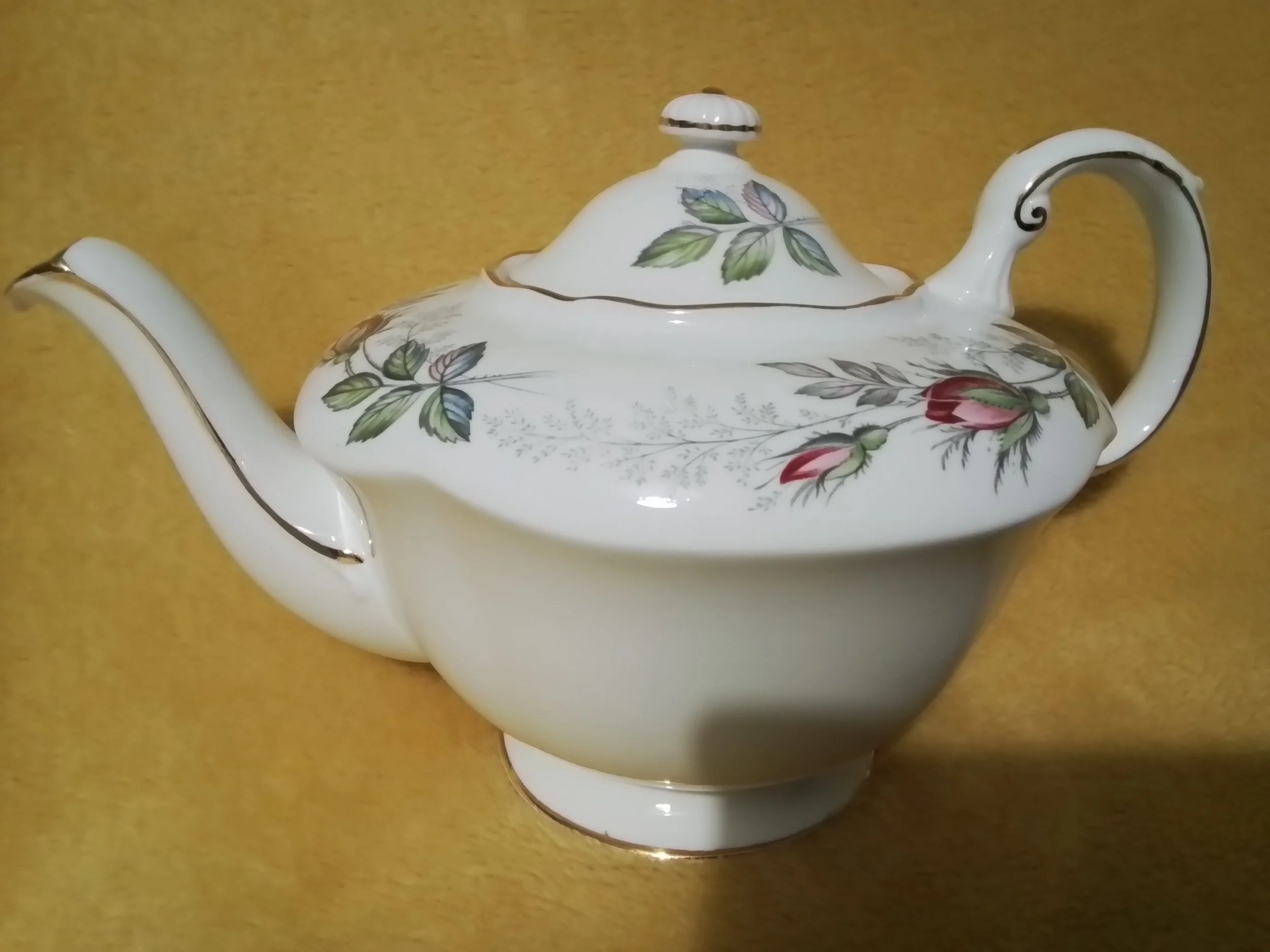 Vintage Tea Table Hire for Weddings