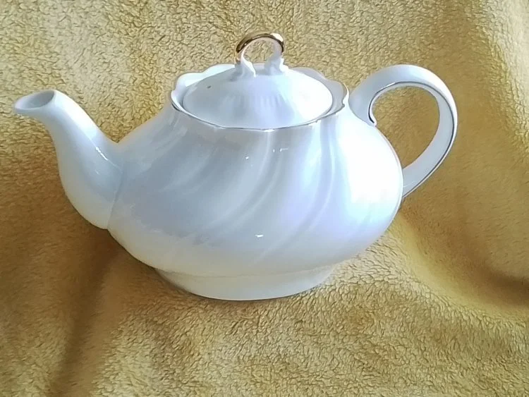 Vintage Tea Table Hire for Weddings